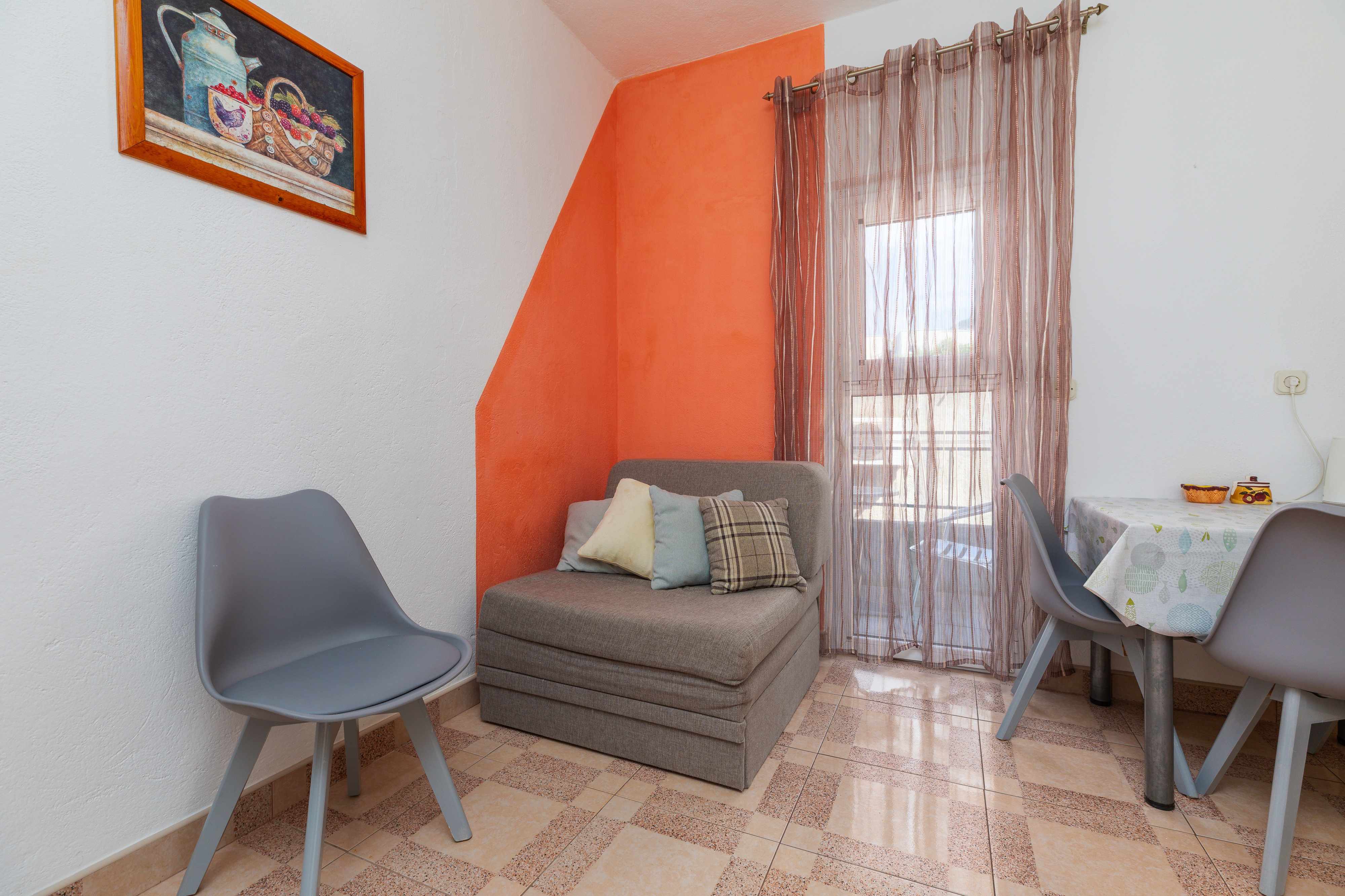 1-Zimmer-Ferienwohnung mit Balkon Tucepi, Makarska A-22005-c