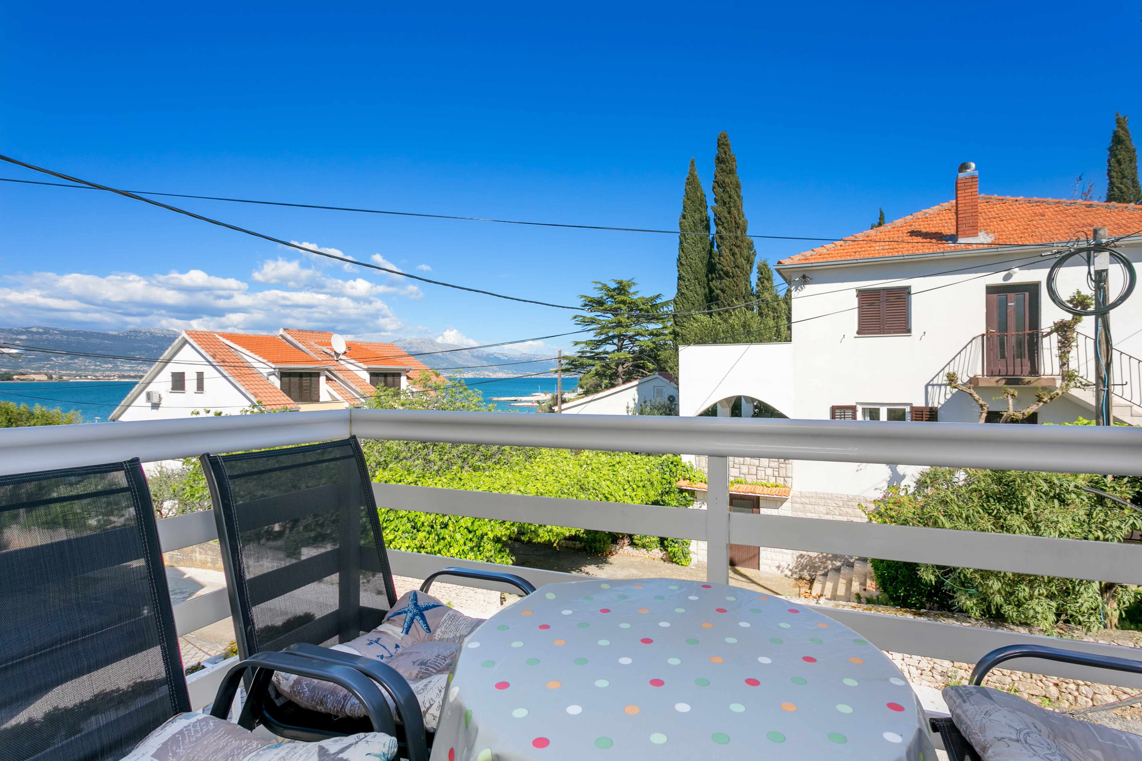 2-Zimmer-Ferienwohnung am Strand Mastrinka, Ciovo A-22956-a