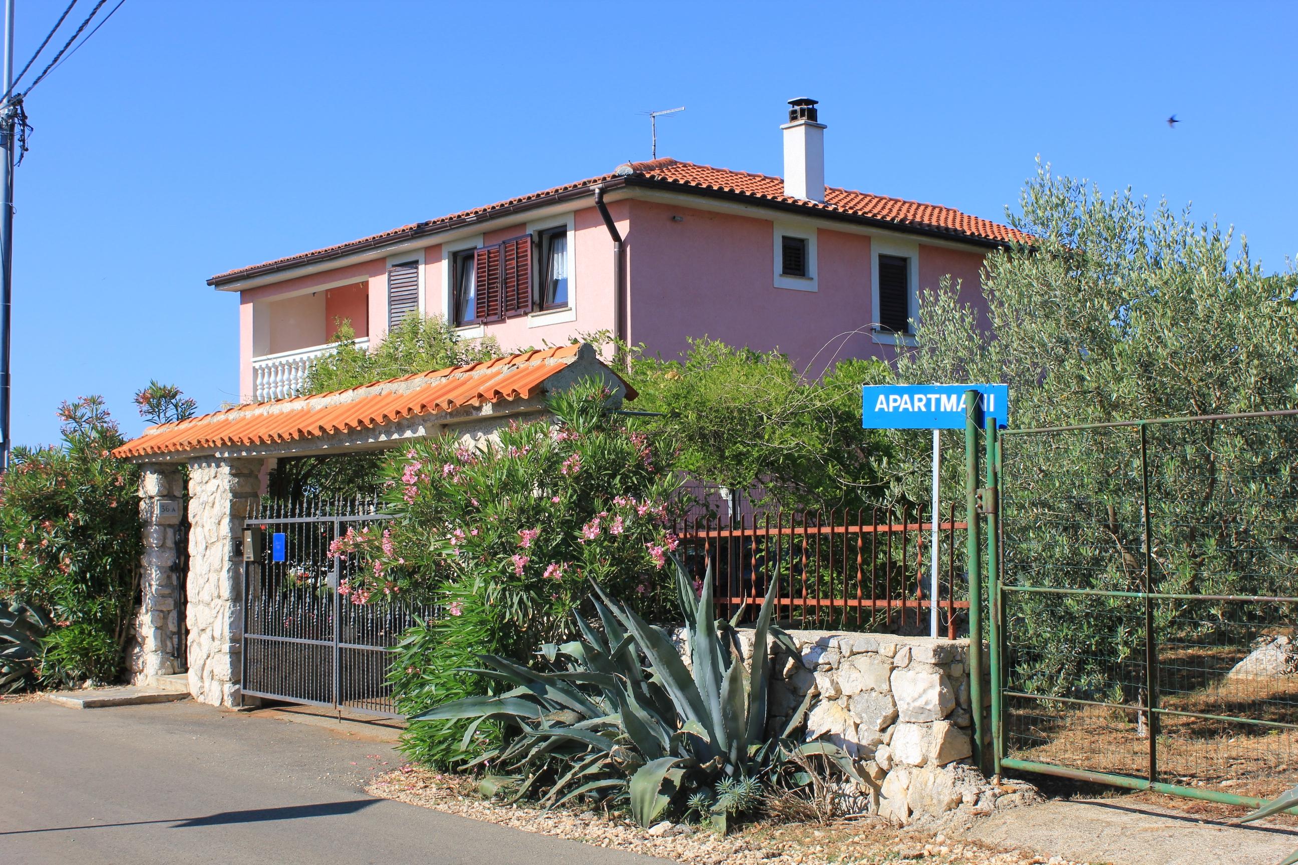 1-Zimmer-Ferienwohnung mit Balkon und Meerblick Punta kriza, Cres A-38