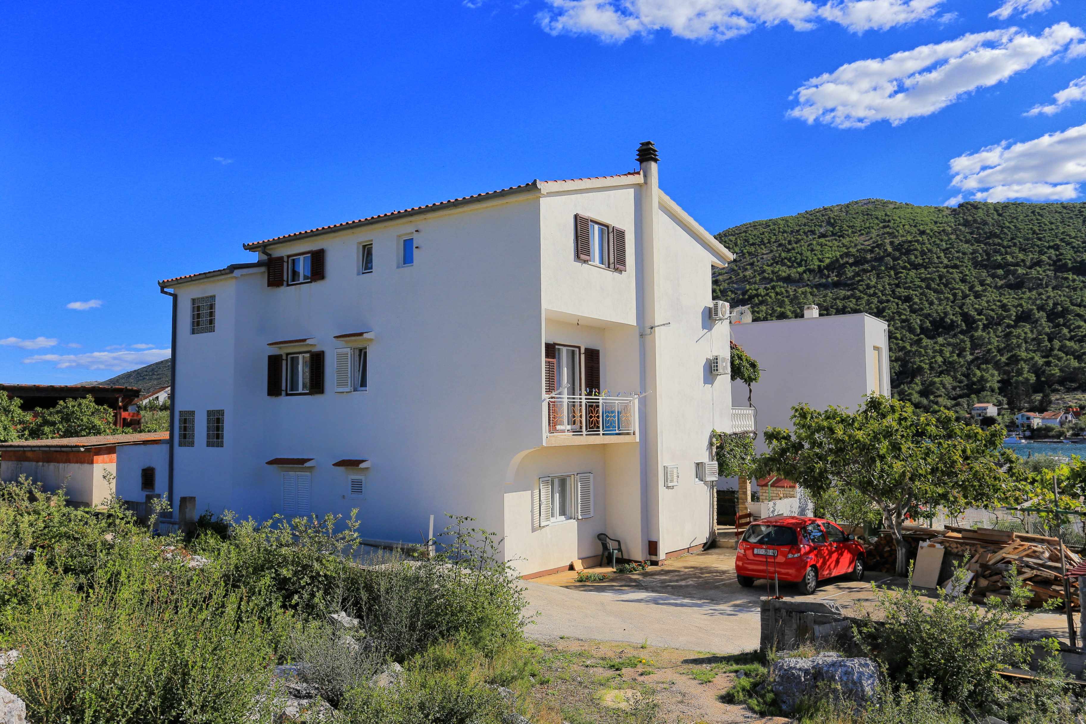 1-Zimmer-Ferienwohnung am Strand Grebastica, Sibenik A-471-c