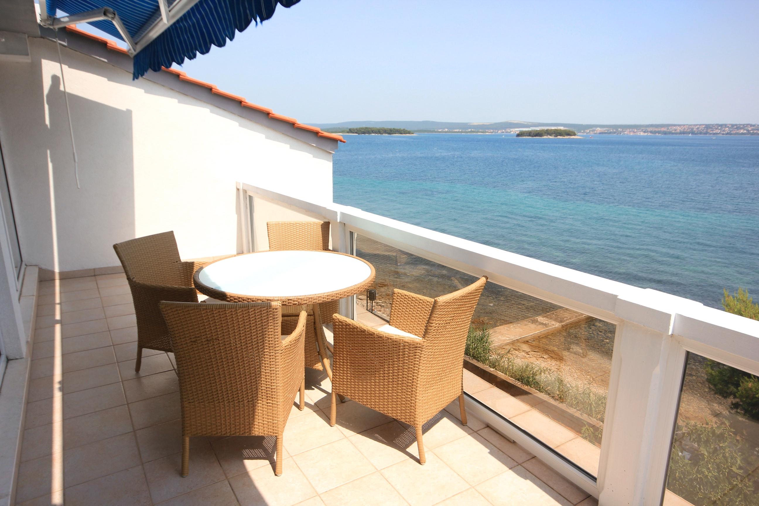 2-Zimmer-Ferienwohnung am Strand Tkon, Pasman A-686-b