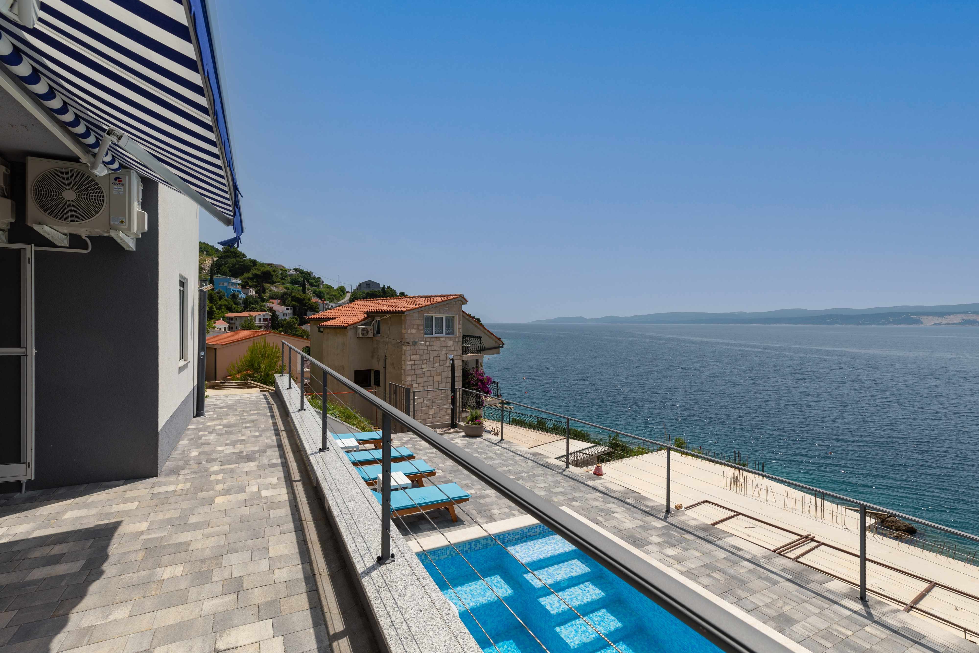 2-Zimmer-Ferienwohnung am Strand Zavode, Omis A-1021-a