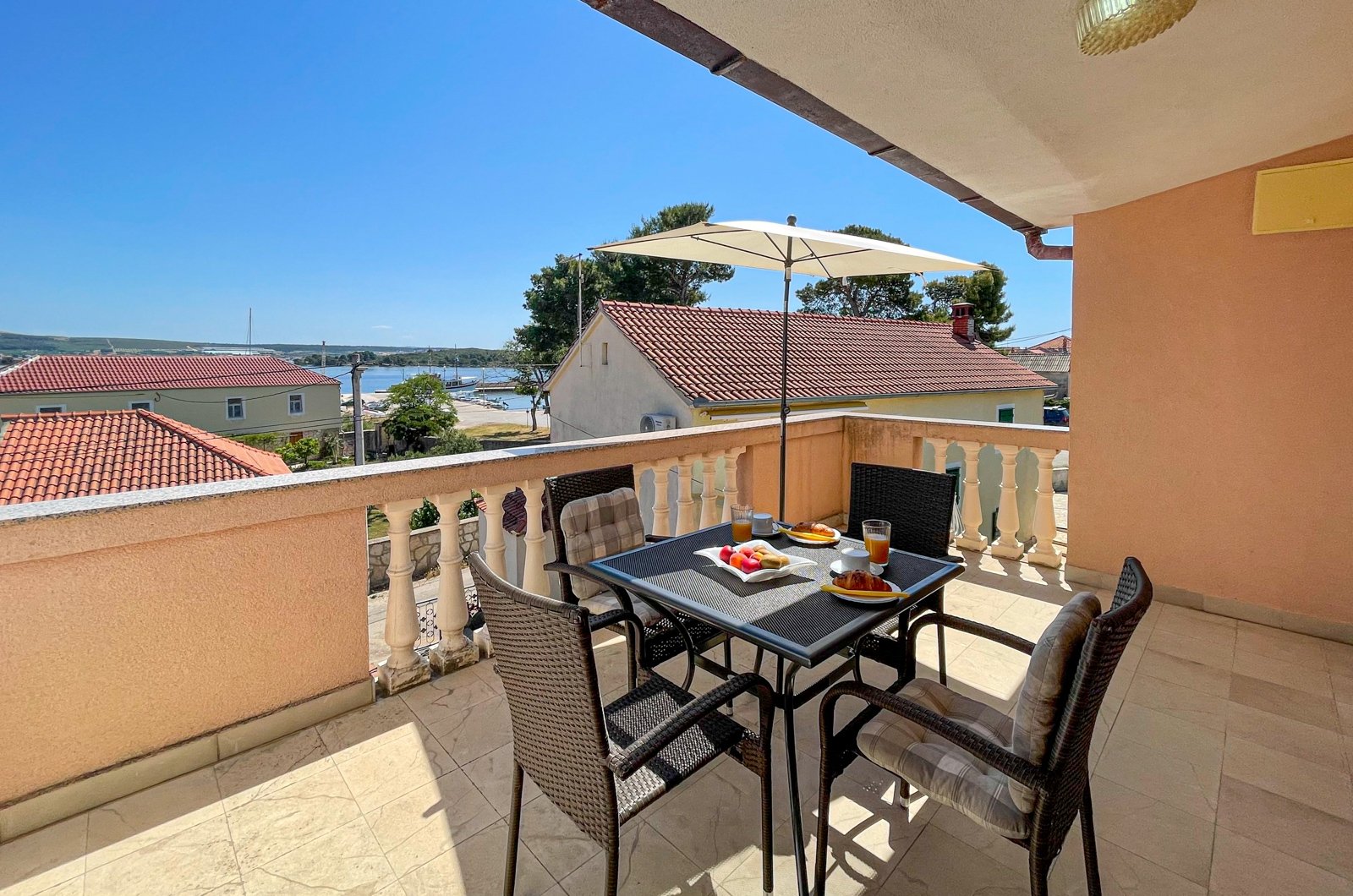 1-Zimmer-Ferienwohnung mit Terrasse und Meerblick Pasman A-694-a