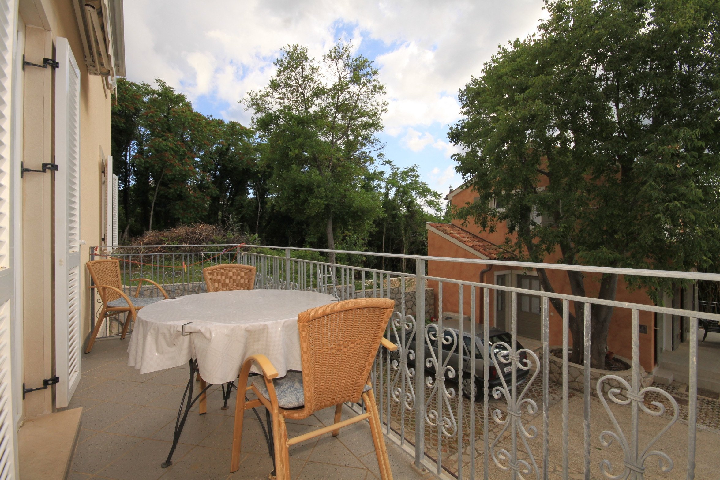 1-Zimmer-Ferienwohnung mit Balkon und Meerblick Nerezine, Losinj A-251