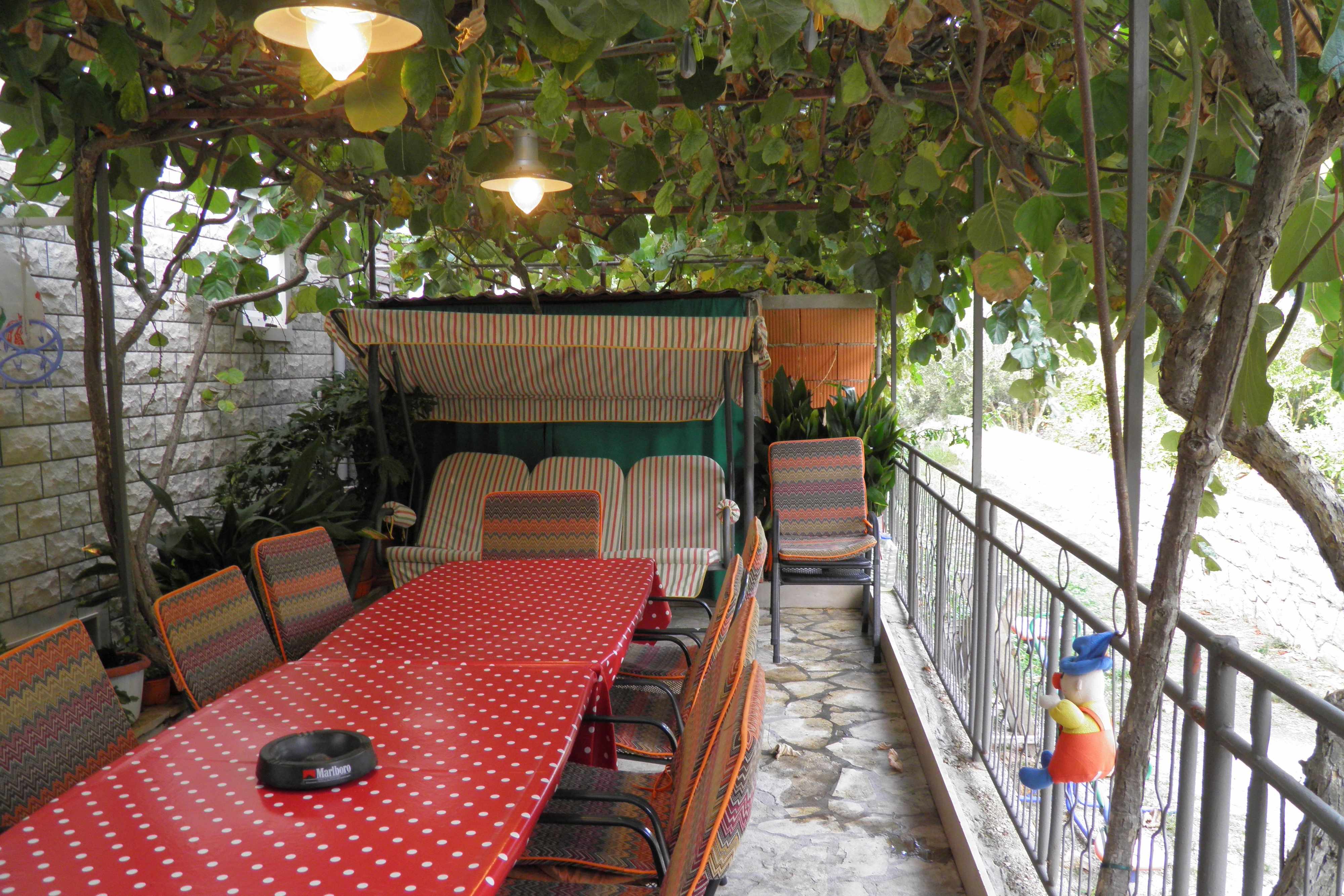 2-Zimmer-Ferienwohnung mit Terrasse Mirca, Brac A-2838-b