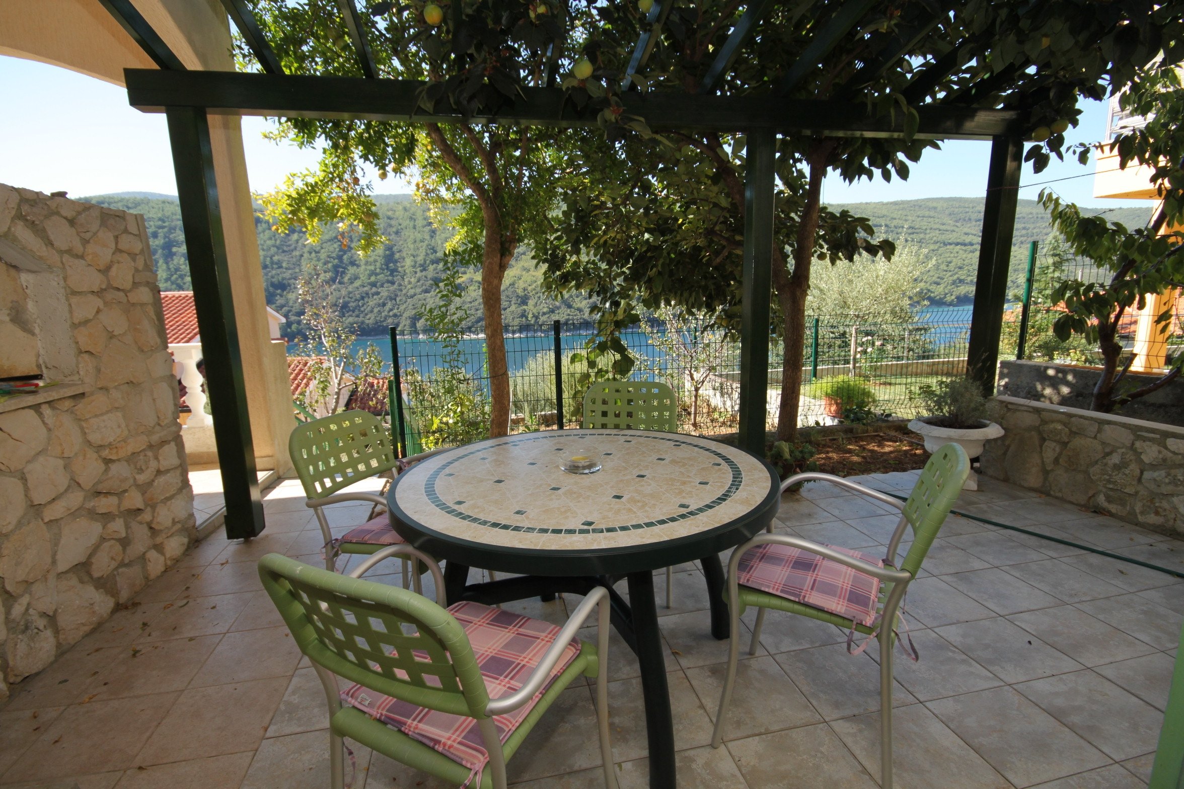 1-Zimmer-Ferienwohnung mit Terrasse und Meerblick Duga Luka (Prtlog),