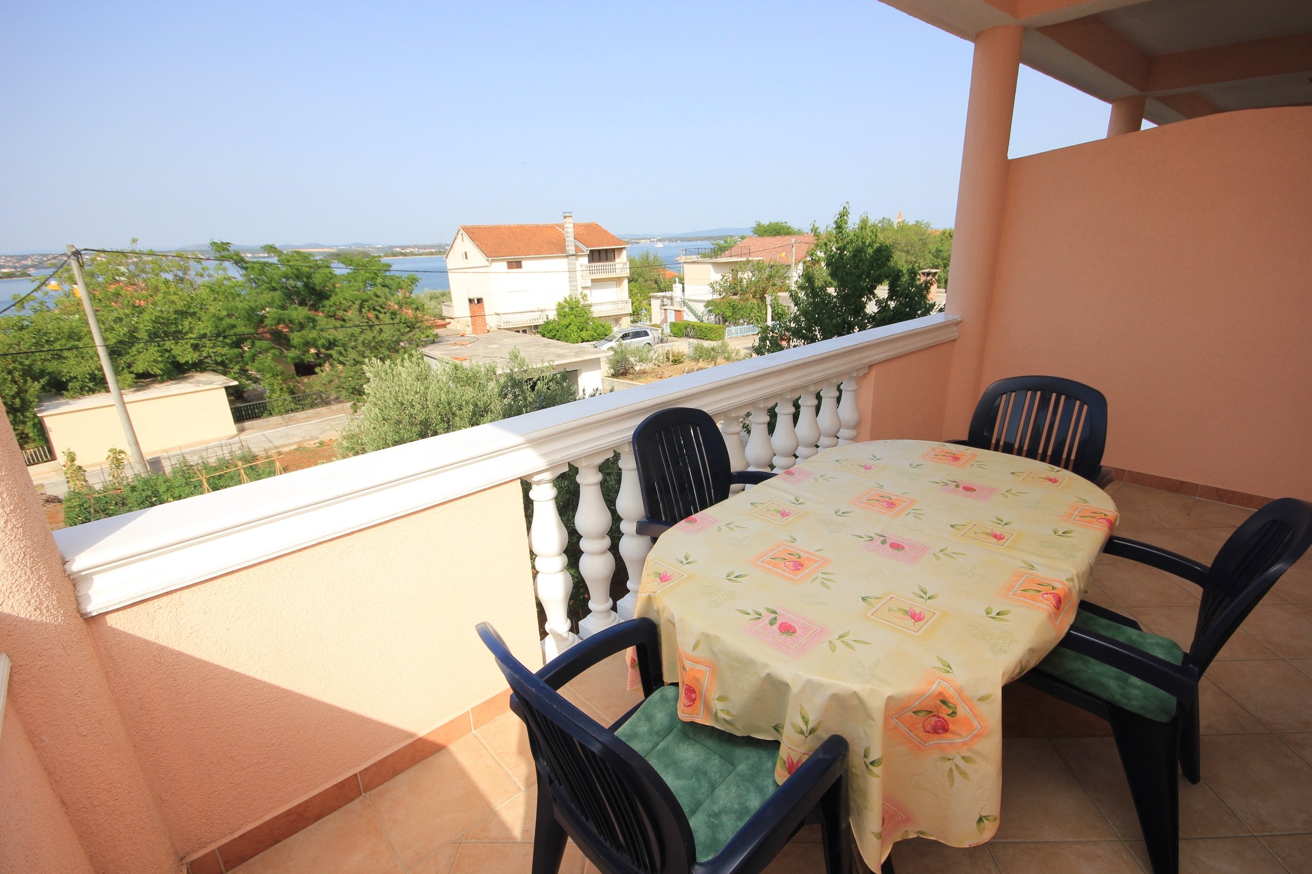 1-Zimmer-Ferienwohnung mit Terrasse und Meerblick Kraj, Pasman A-331-b