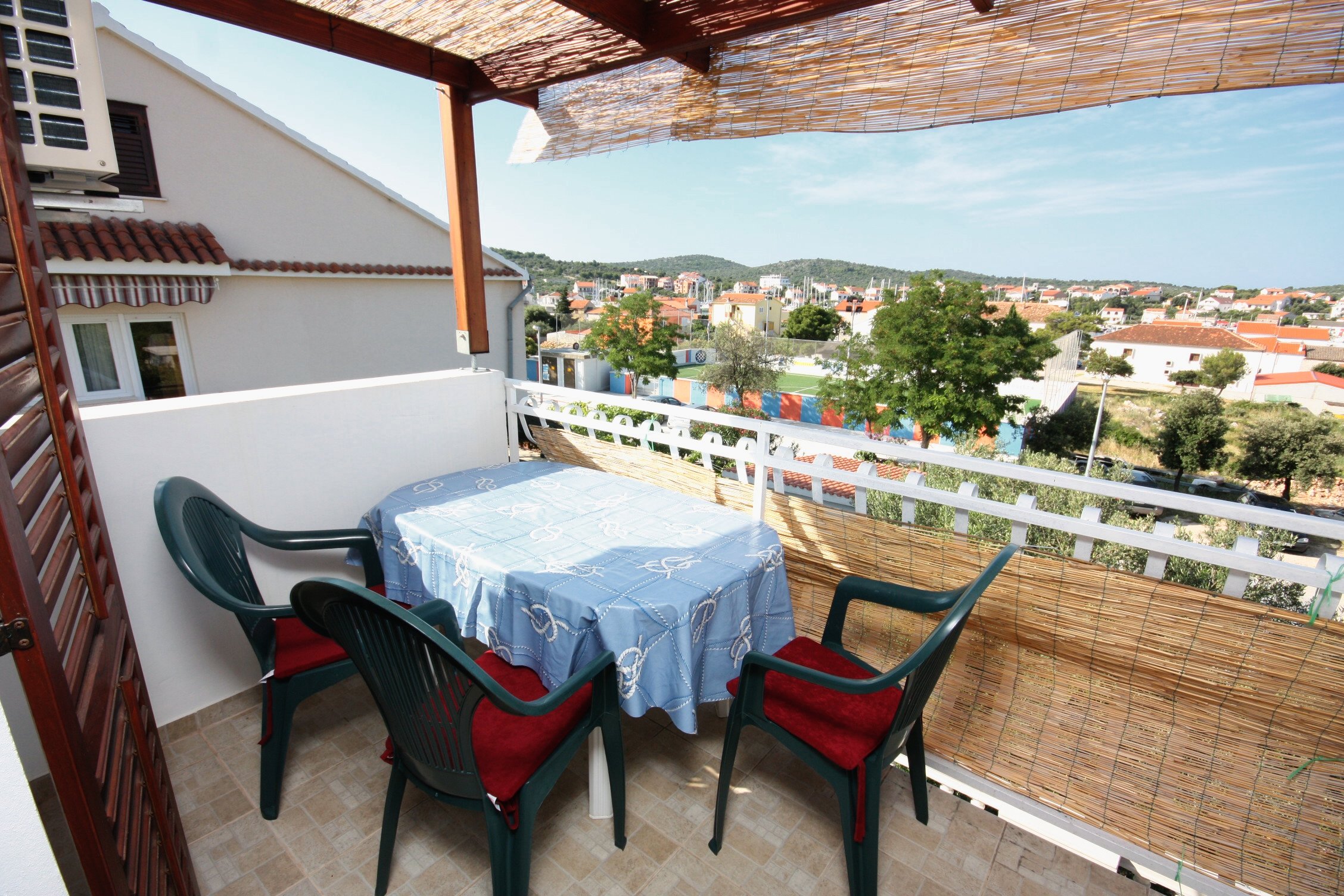 2-Zimmer-Ferienwohnung mit Terrasse Jezera, Murter A-5109-a