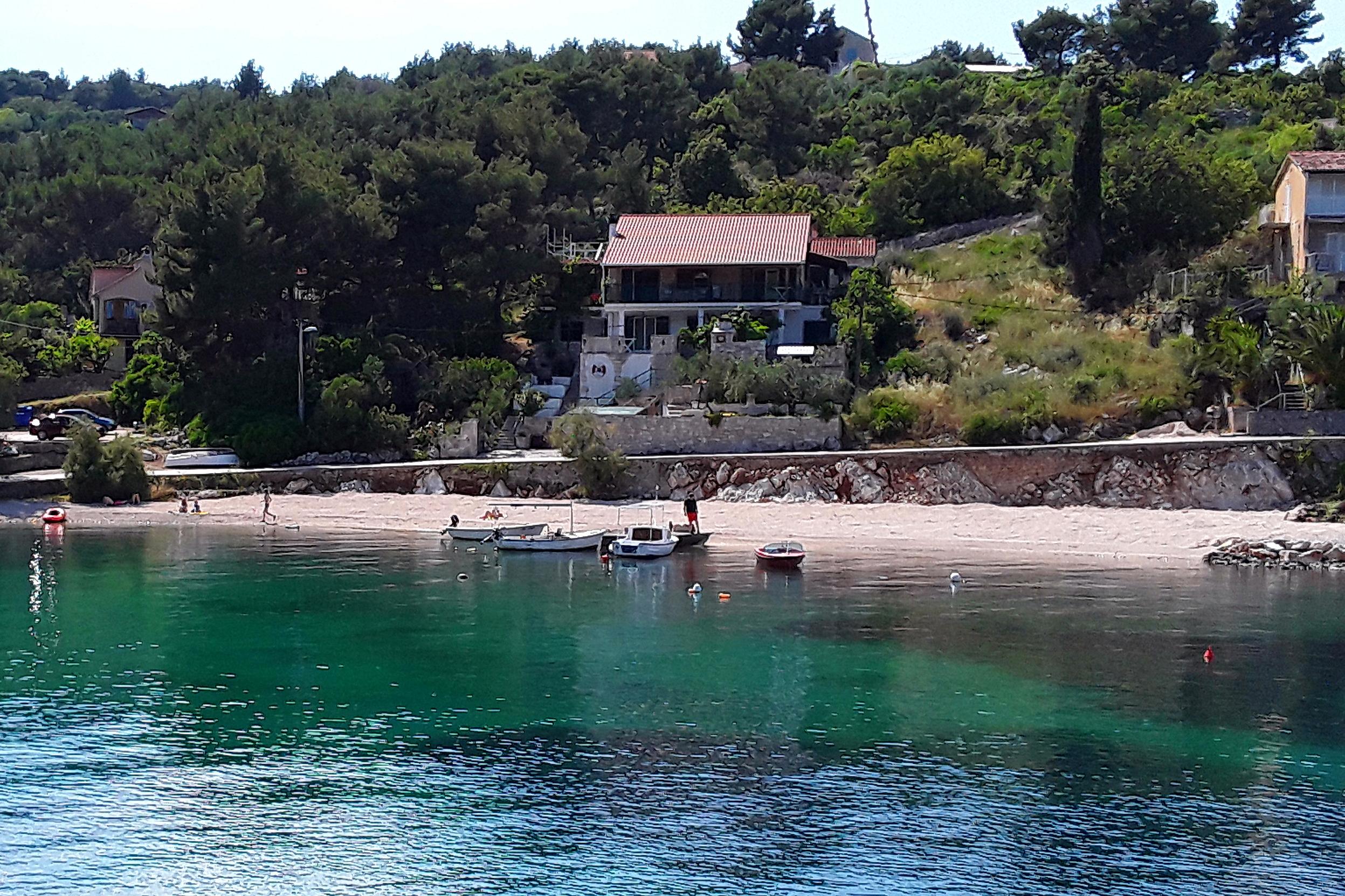 1-Zimmer-Ferienwohnung am Strand Rogac, Solta A-5166-a