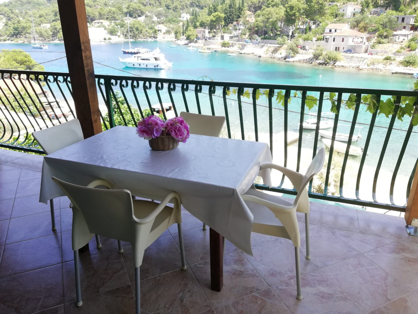 2-Zimmer-Ferienwohnung am Strand Rogac, Solta A-5166-b