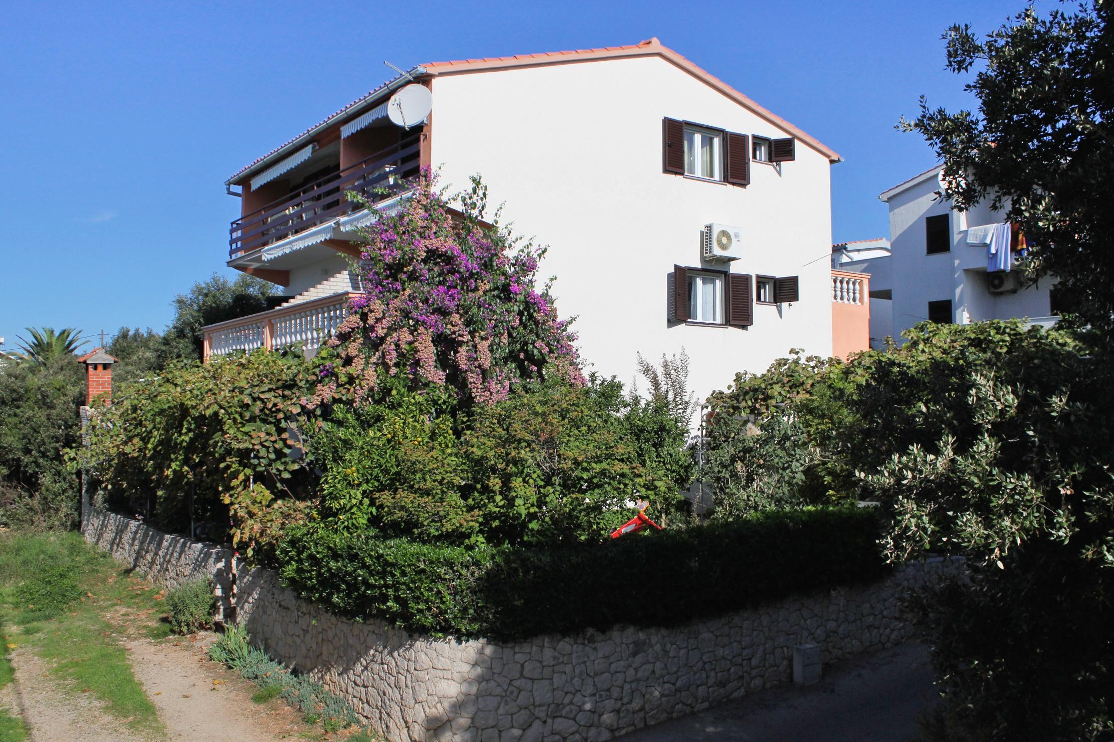 1-Zimmer-Ferienwohnung mit Balkon und Meerblick Kozino, Zadar A-5749-d
