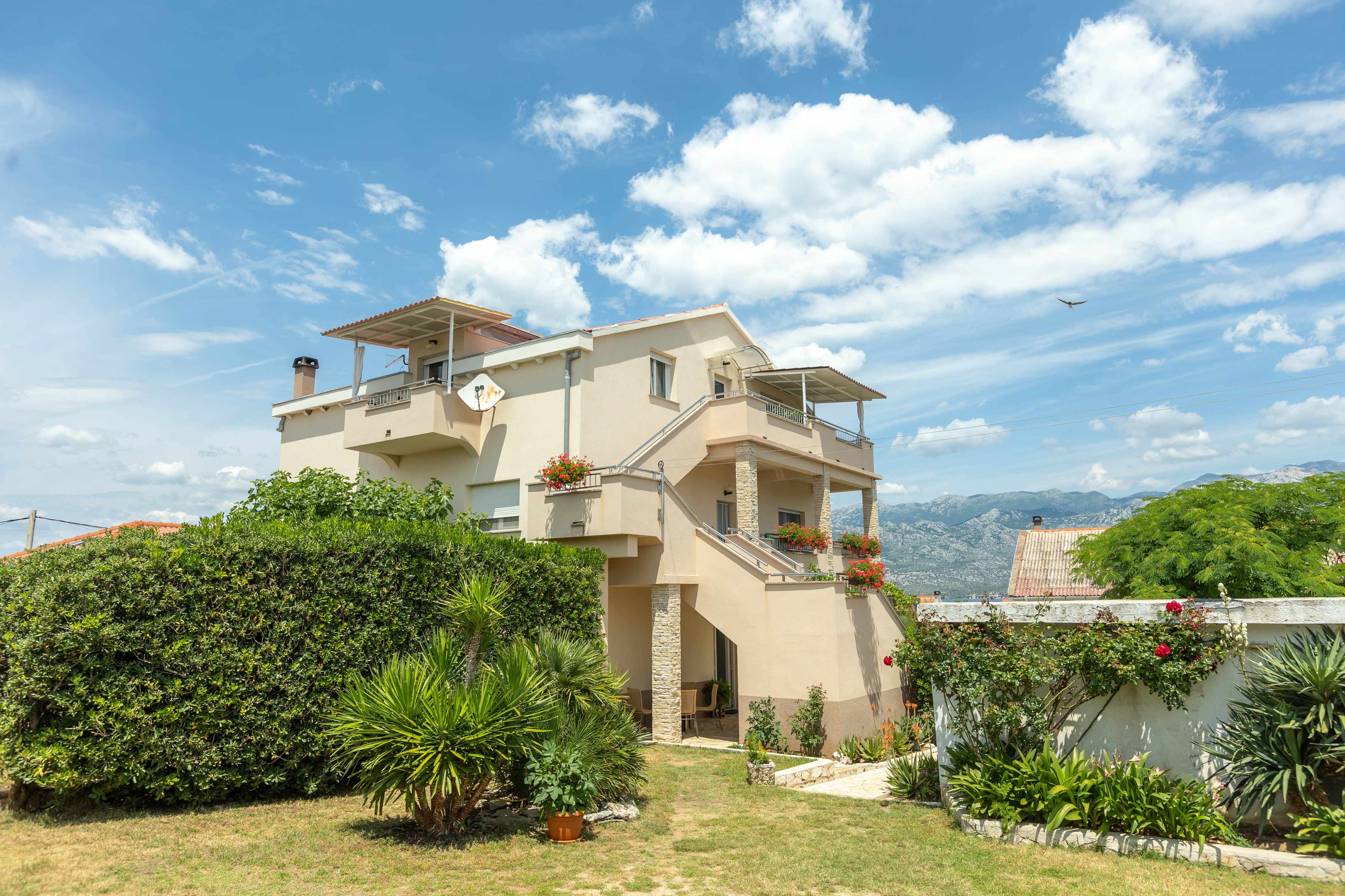 1-Zimmer-Ferienwohnung mit Terrasse und Meerblick Razanac (Zadar) A-58