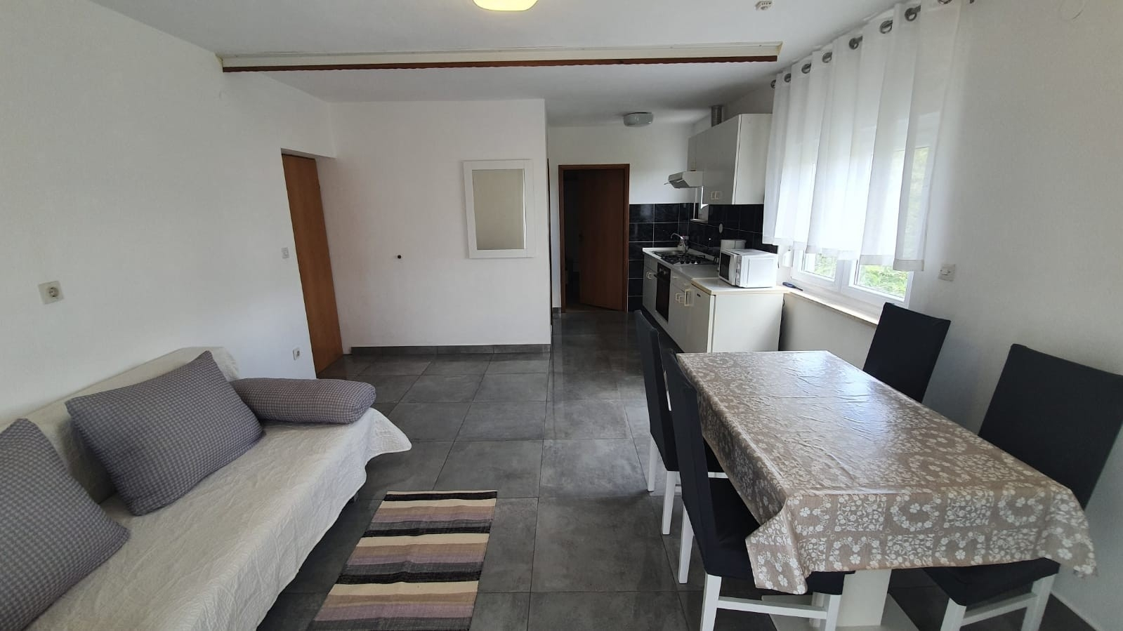 1-Zimmer-Ferienwohnung mit Balkon und Meerblick Ljubac, Zadar A-6141-b