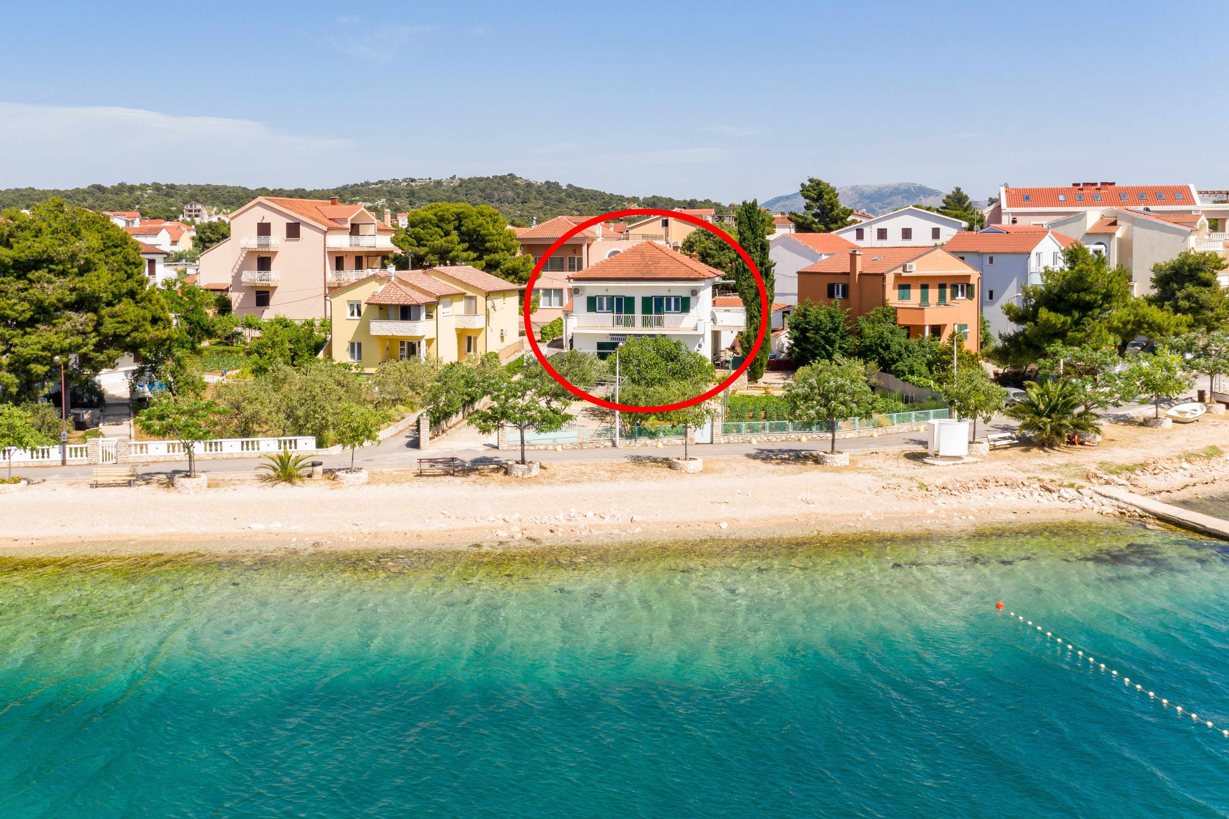 2-Zimmer-Ferienwohnung am Strand Brodarica (Sibenik) A-4833-b