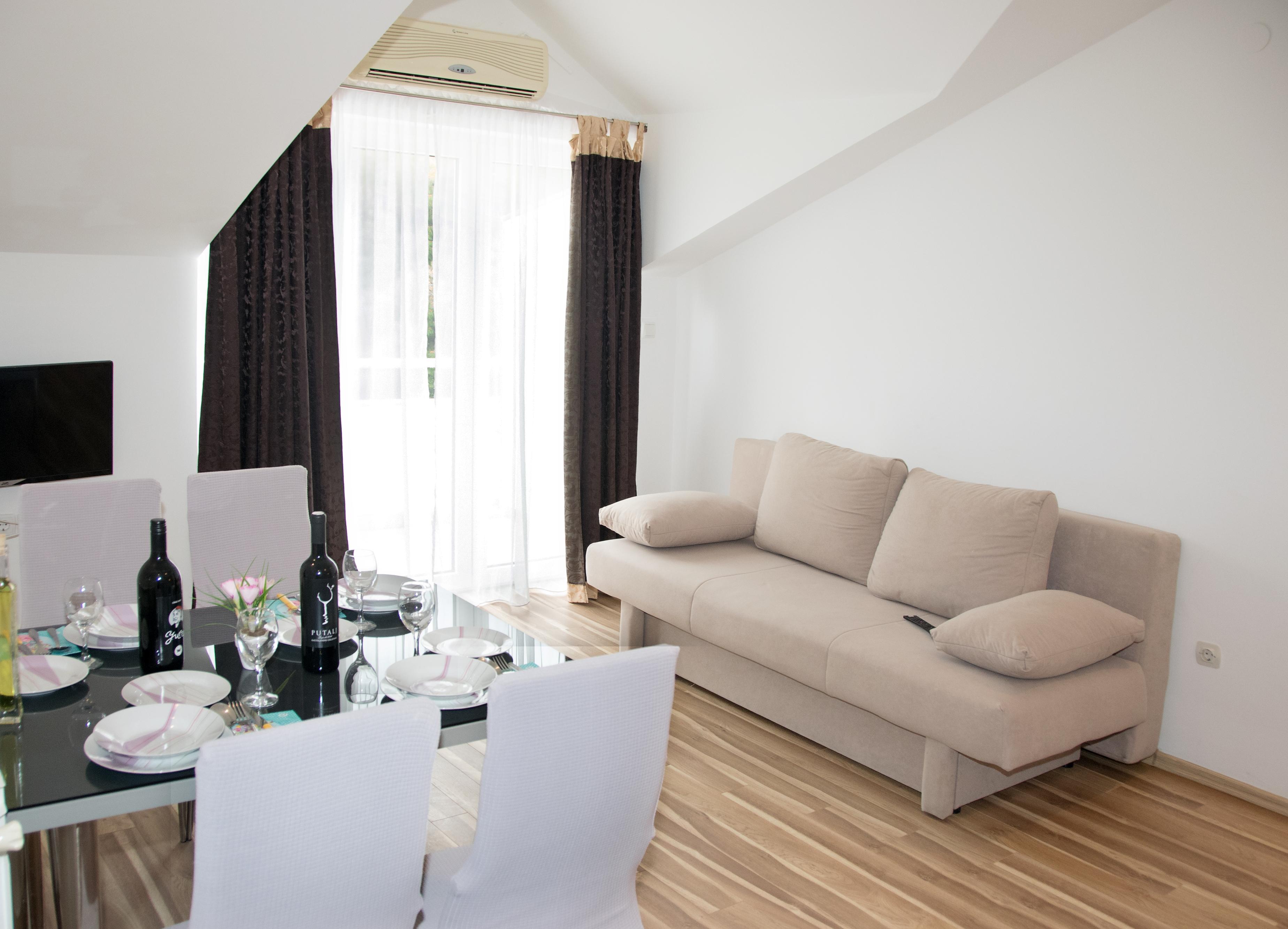 1-Zimmer-Ferienwohnung mit Balkon Sibenik A-4166-b