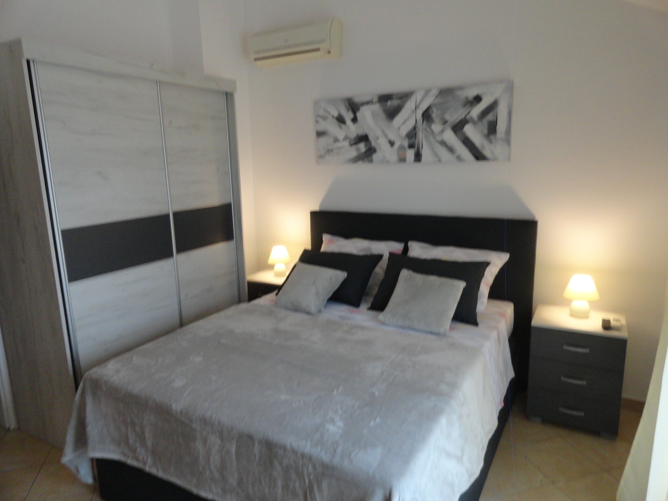 1-Zimmer-Ferienwohnung am Strand Brodarica (Sibenik) A-4195-c