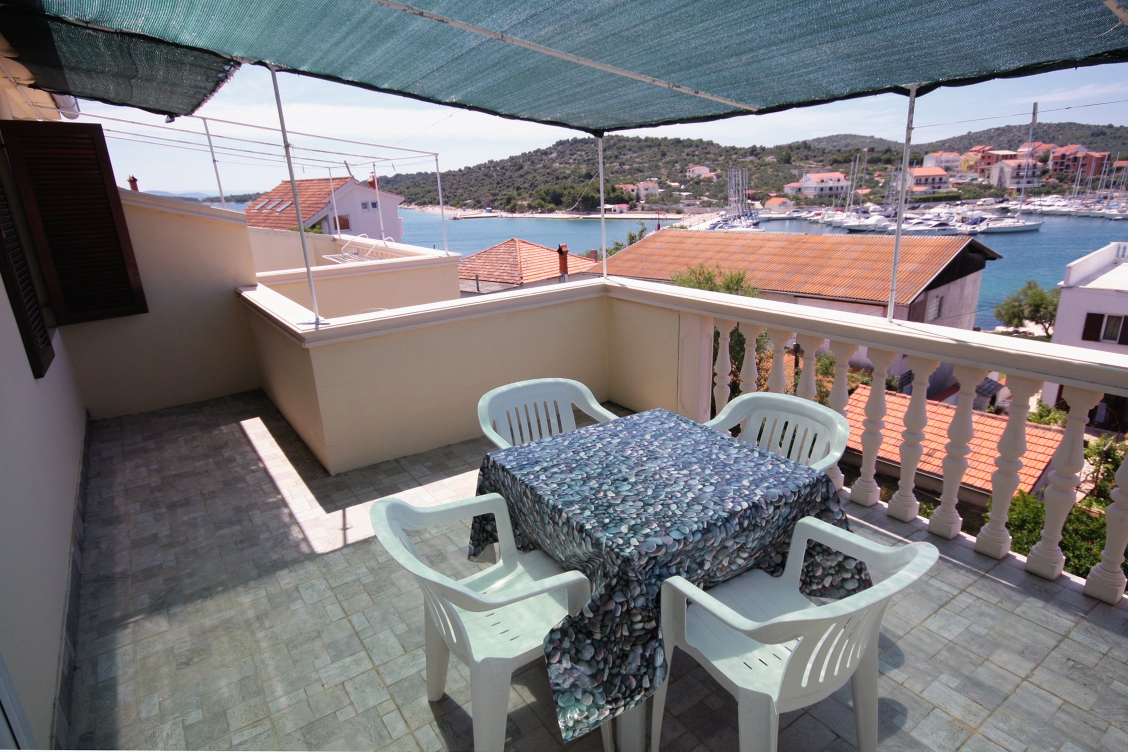 1-Zimmer-Ferienwohnung mit Terrasse und Meerblick Jezera, Murter A-506