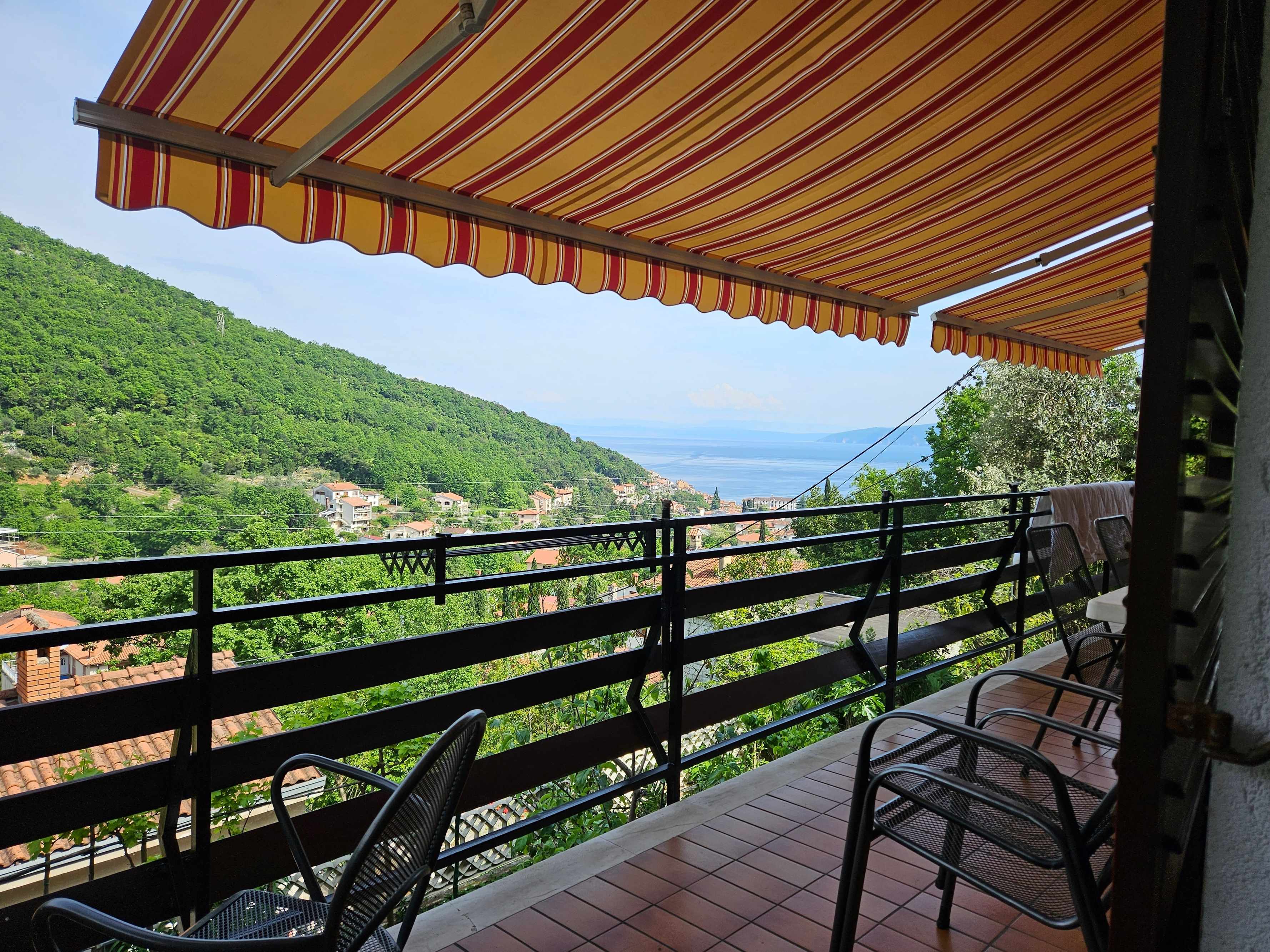 3-Zimmer-Ferienwohnung mit Terrasse und Meerblick Moscenicka Draga, Op