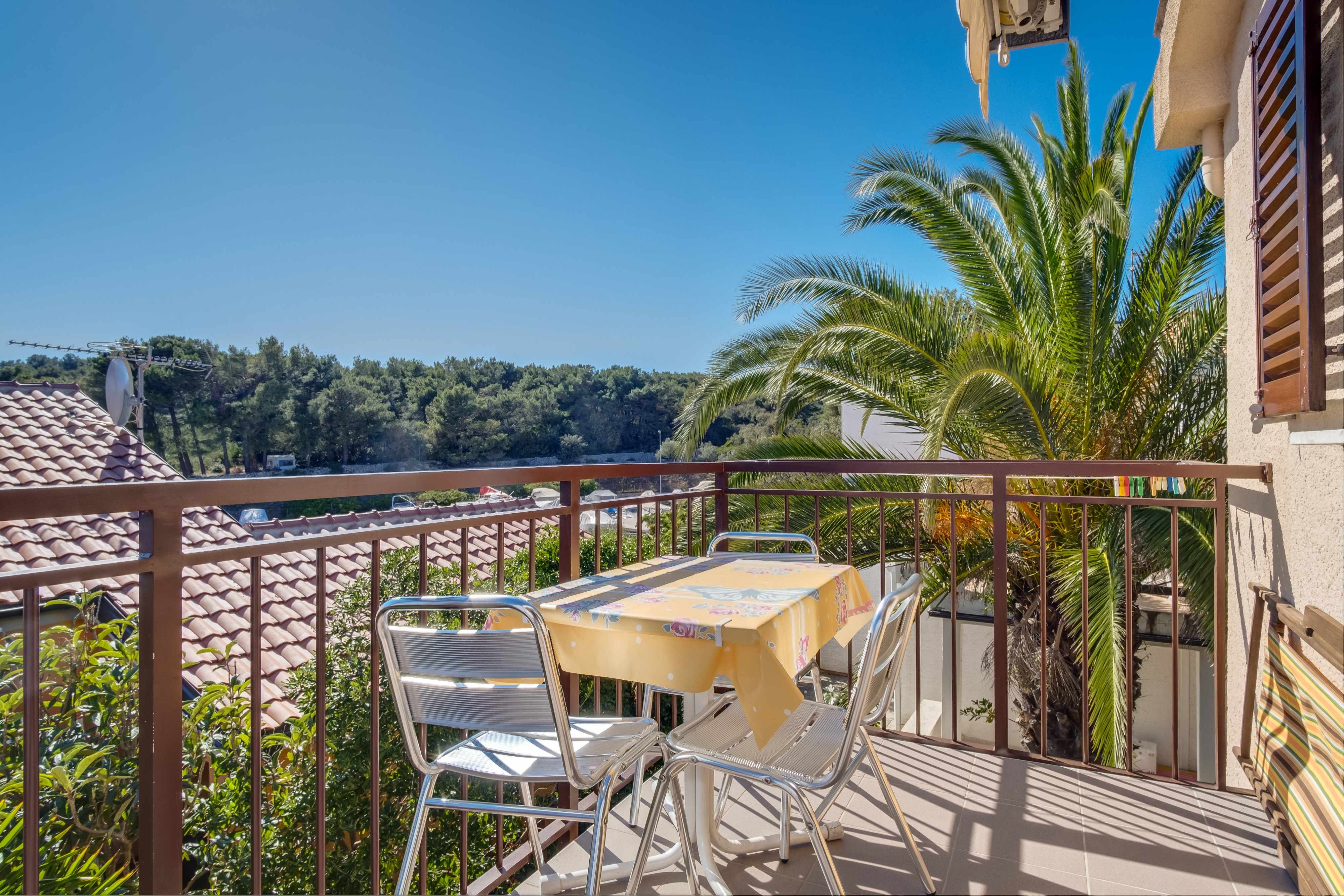 1-Zimmer-Ferienwohnung mit Terrasse Artatore (Losinj) A-7934-a