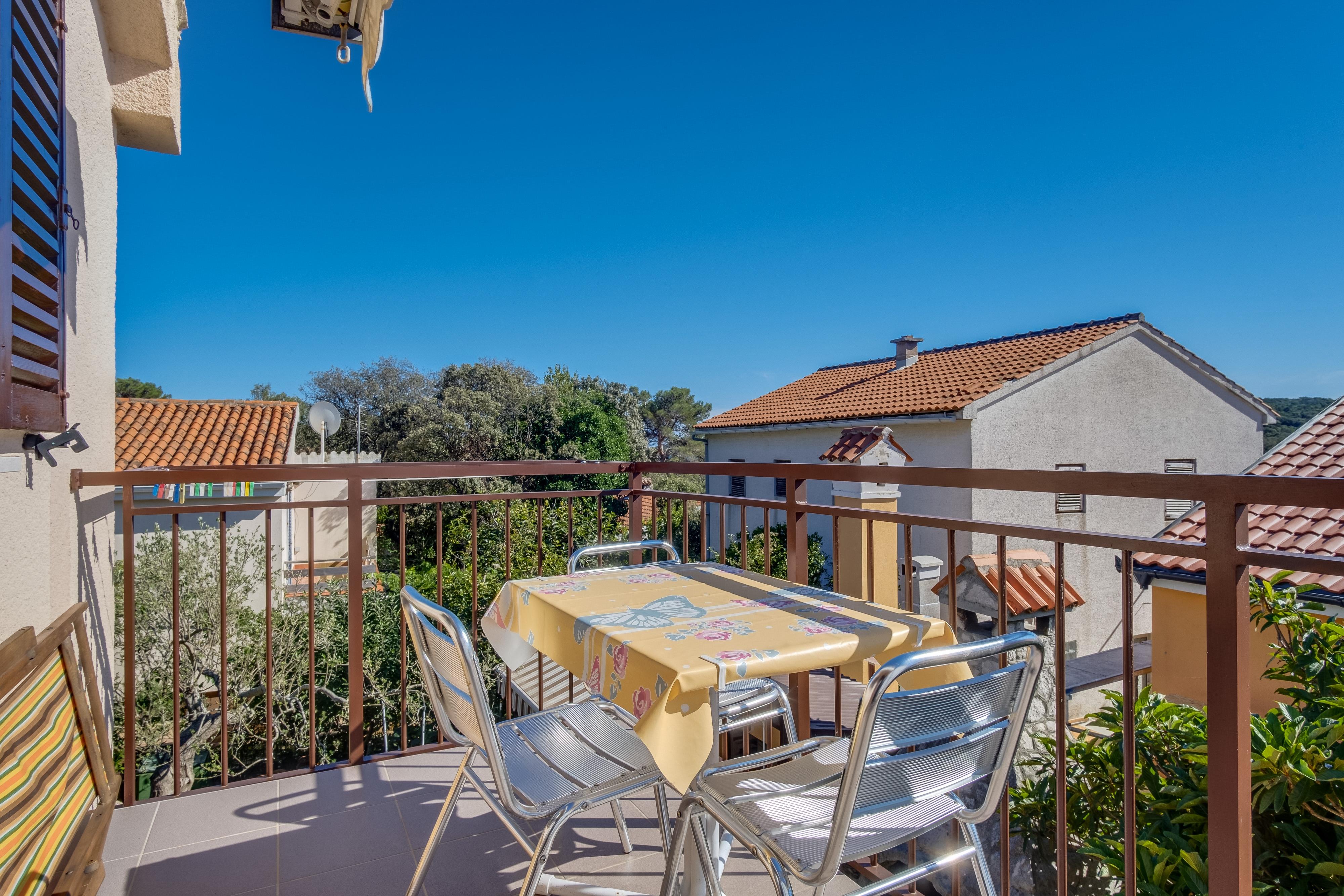 1-Zimmer-Ferienwohnung mit Terrasse Artatore (Losinj) A-7934-b