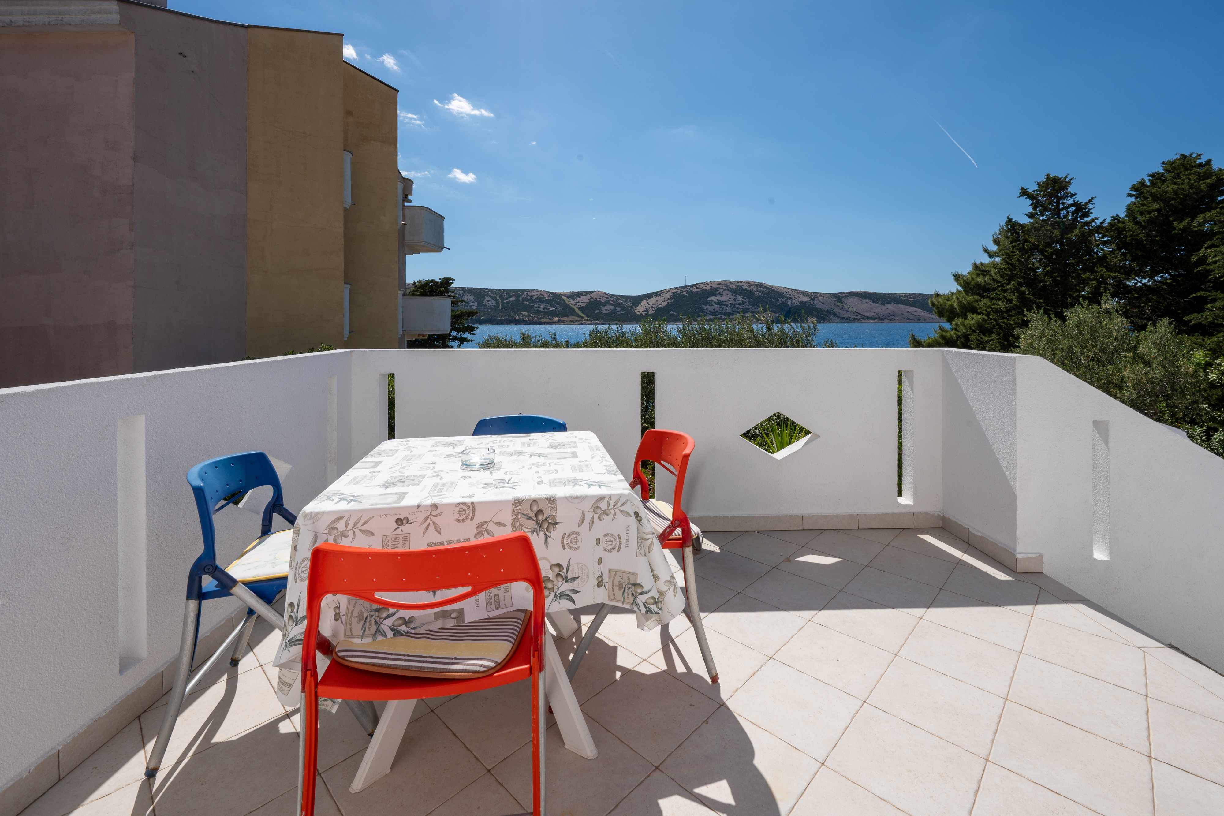 3-Zimmer-Ferienwohnung am Strand Stara Novalja, Pag A-6301-a