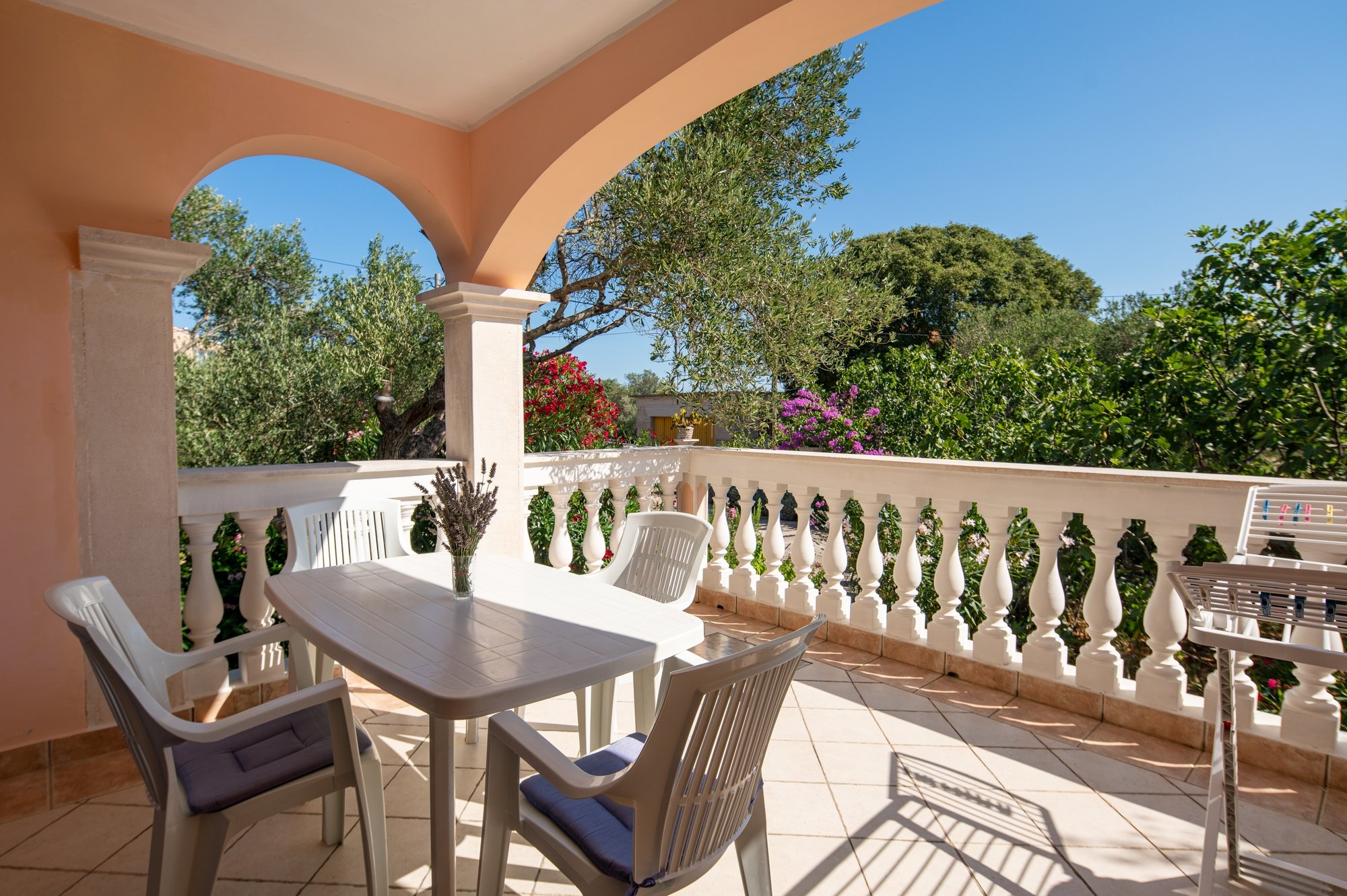 2-Zimmer-Ferienwohnung mit Terrasse Pasman A-8214-a