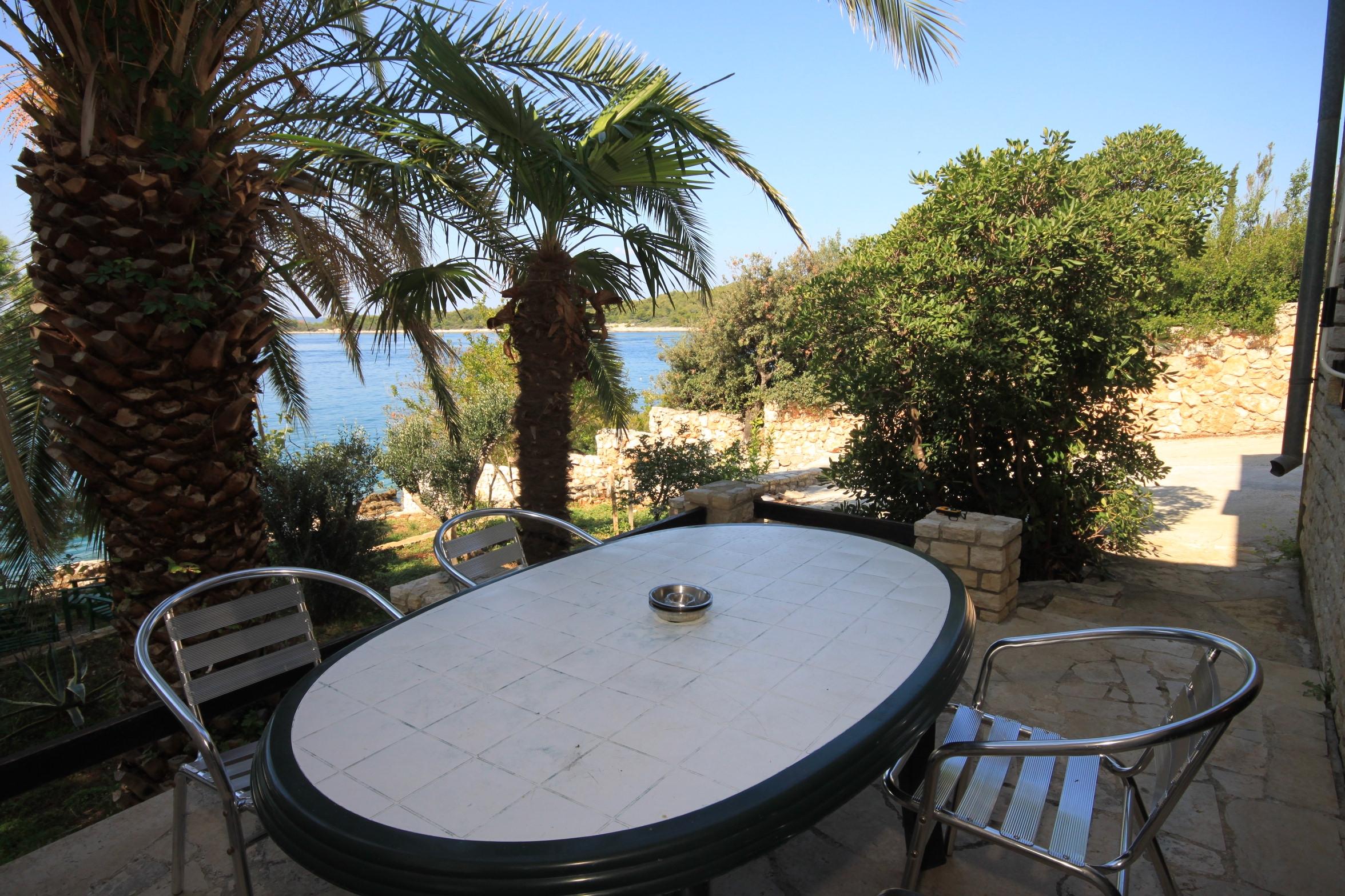 3-Zimmer-Ferienwohnung am Strand Zdrelac, Pasman A-8405-a