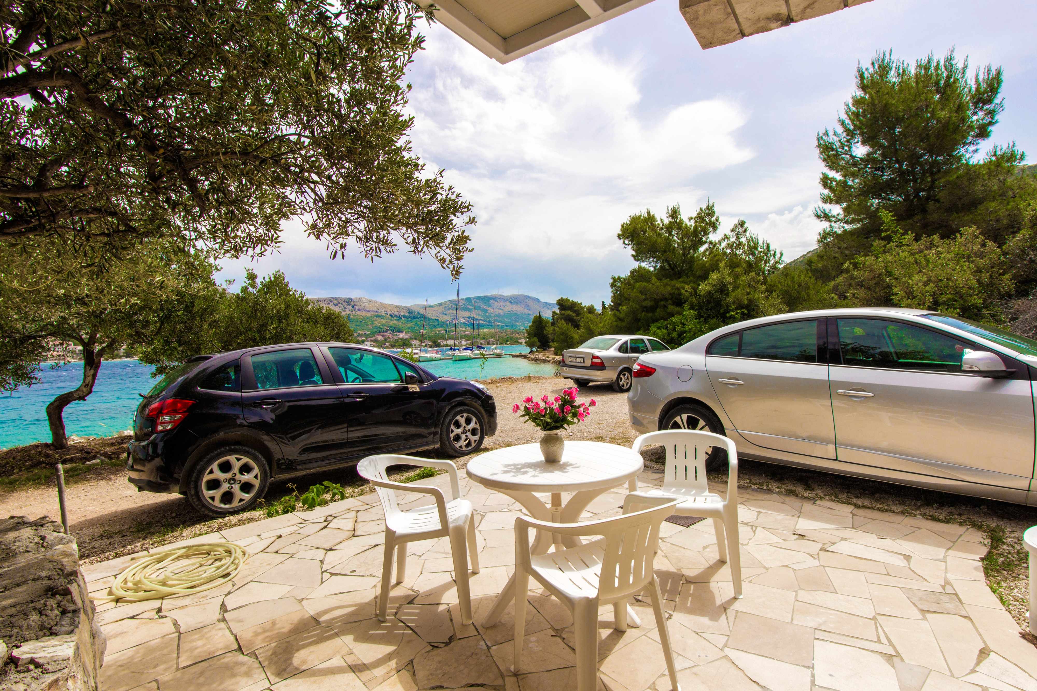 2-Zimmer-Ferienwohnung am Strand Sparadici, Sibenik A-10015-a