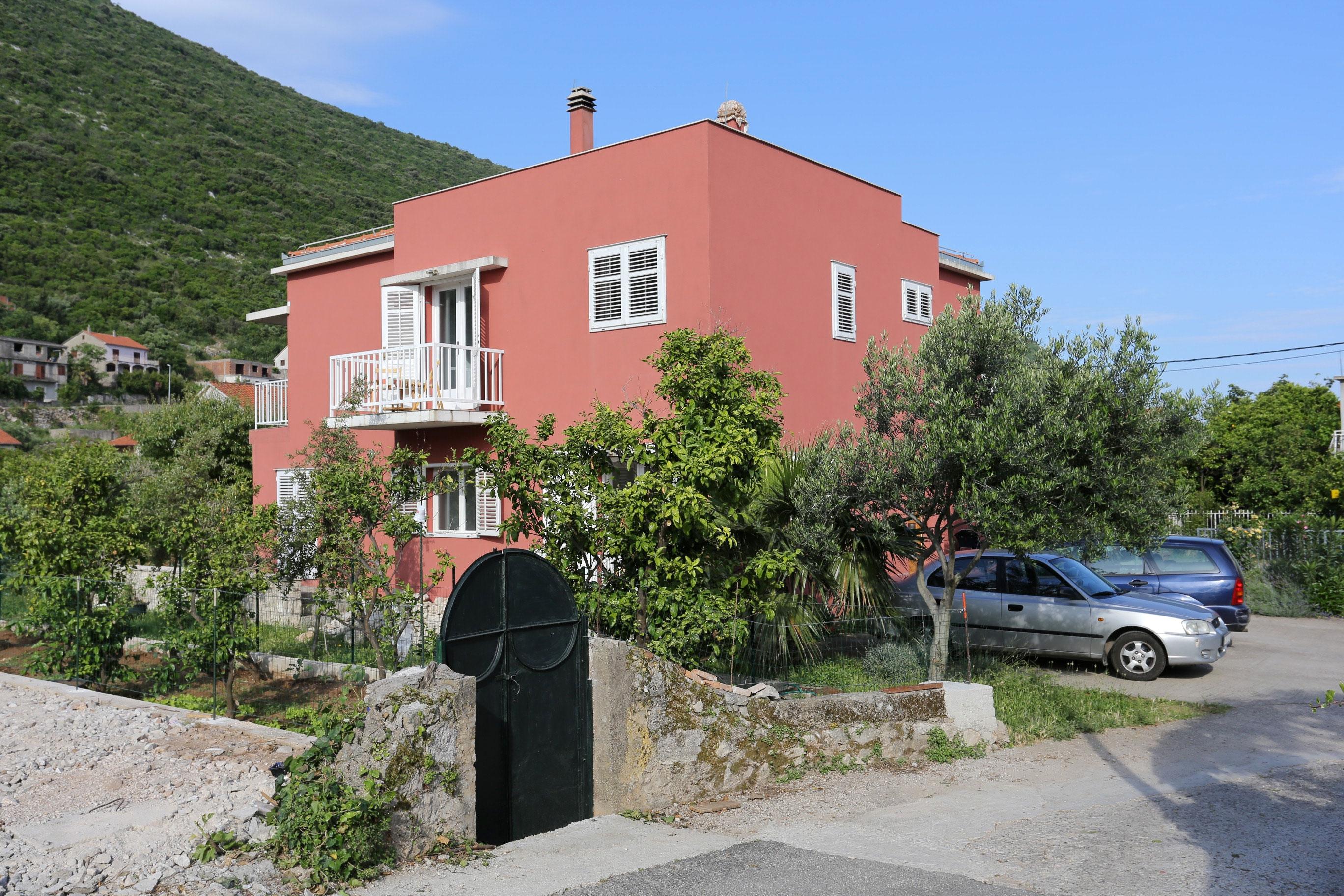 1-Zimmer-Ferienwohnung mit Balkon Trpanj, Peljesac A-10136-a