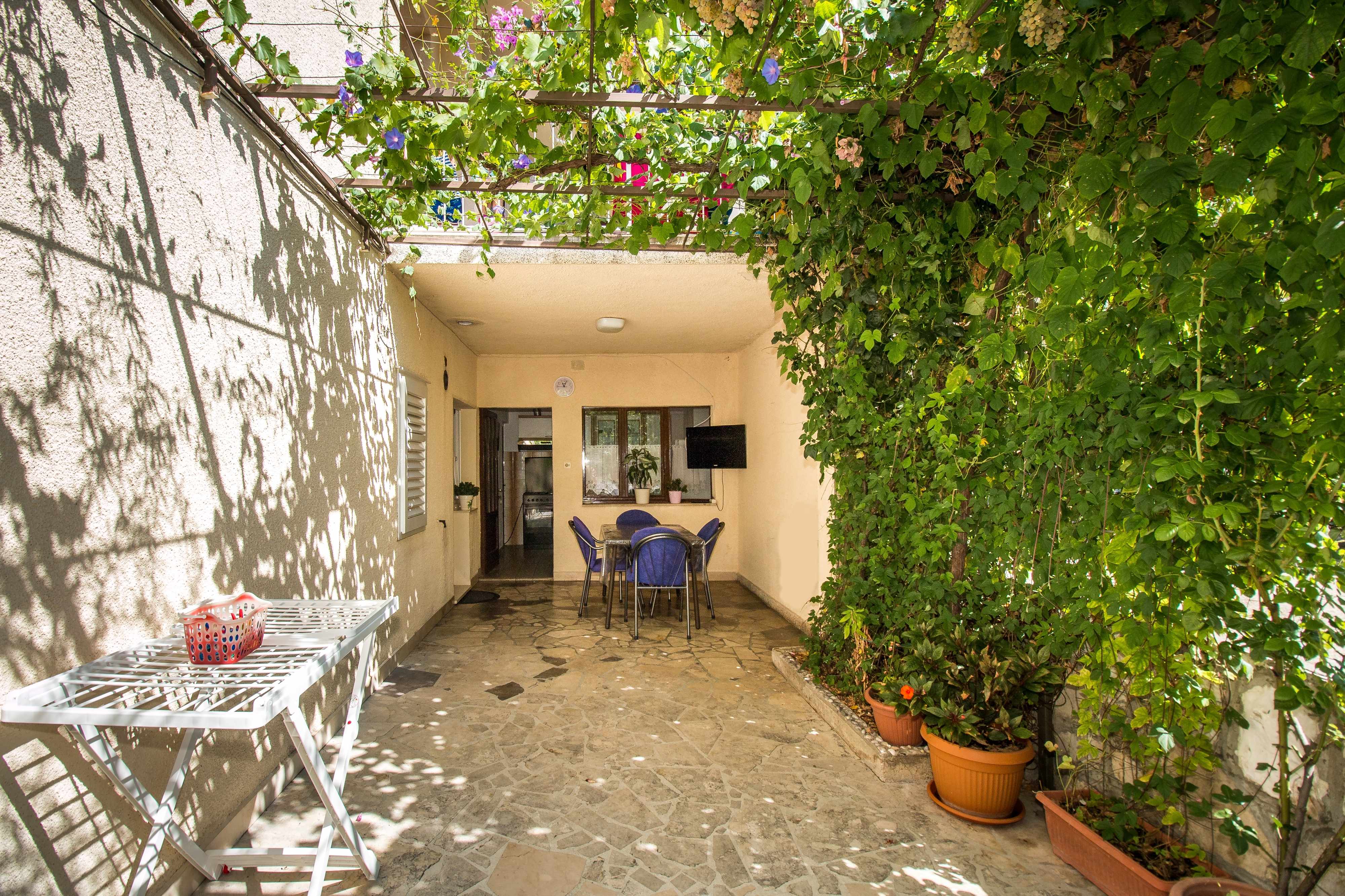 2-Zimmer-Ferienwohnung mit Terrasse Trpanj, Peljesac A-11545-b