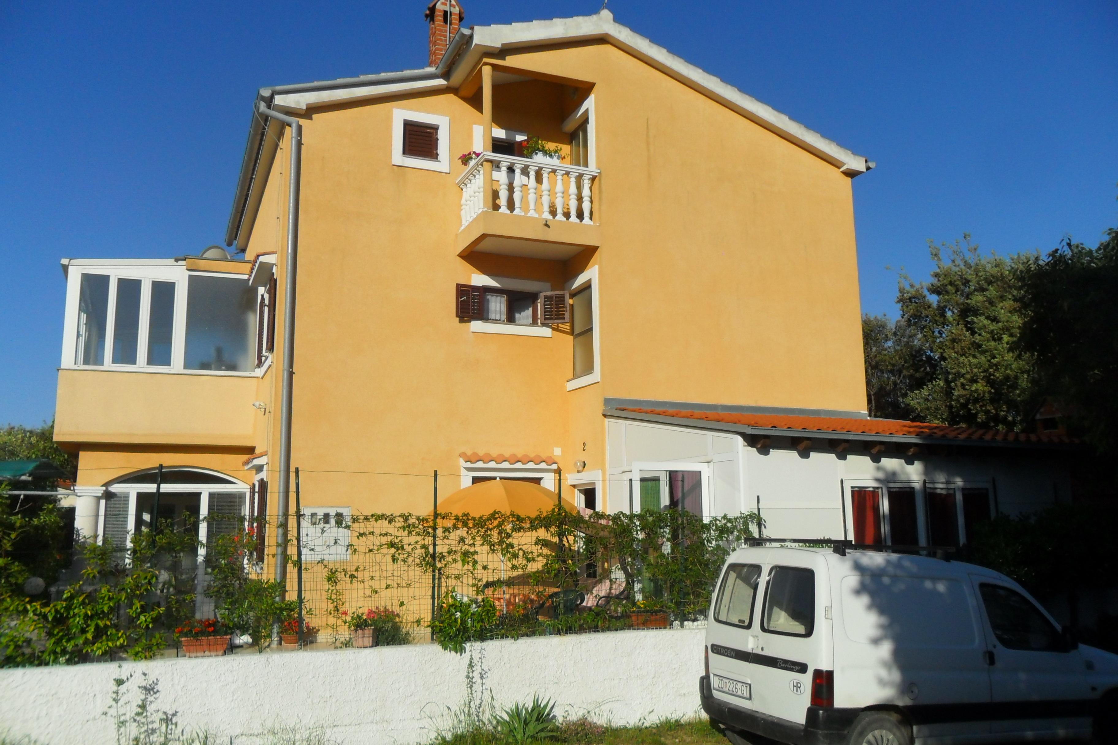 1-Zimmer-Ferienwohnung mit Balkon und Meerblick Kozino, Zadar A-11169-