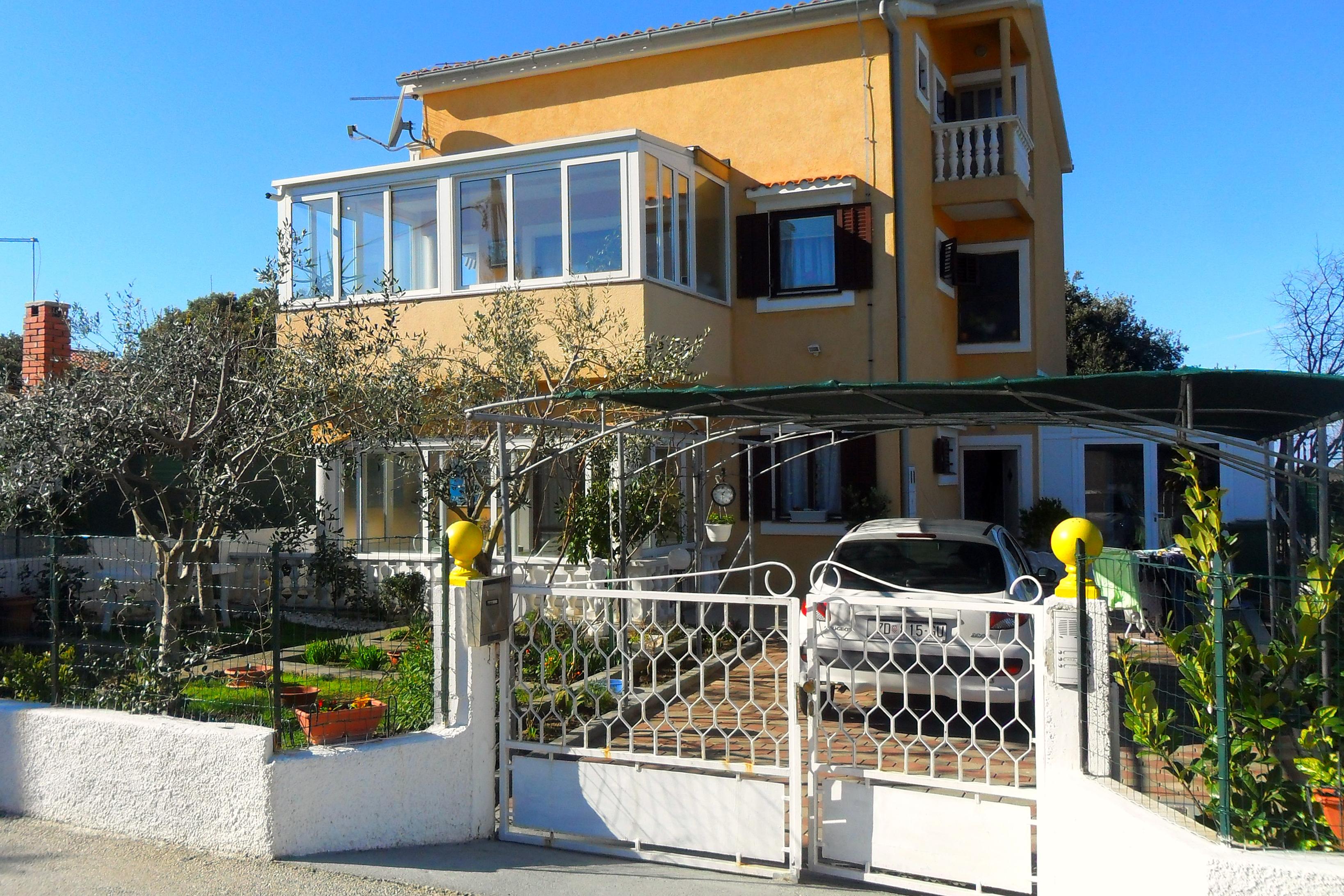 2-Zimmer-Ferienwohnung mit Terrasse Kozino, Zadar A-11169-b