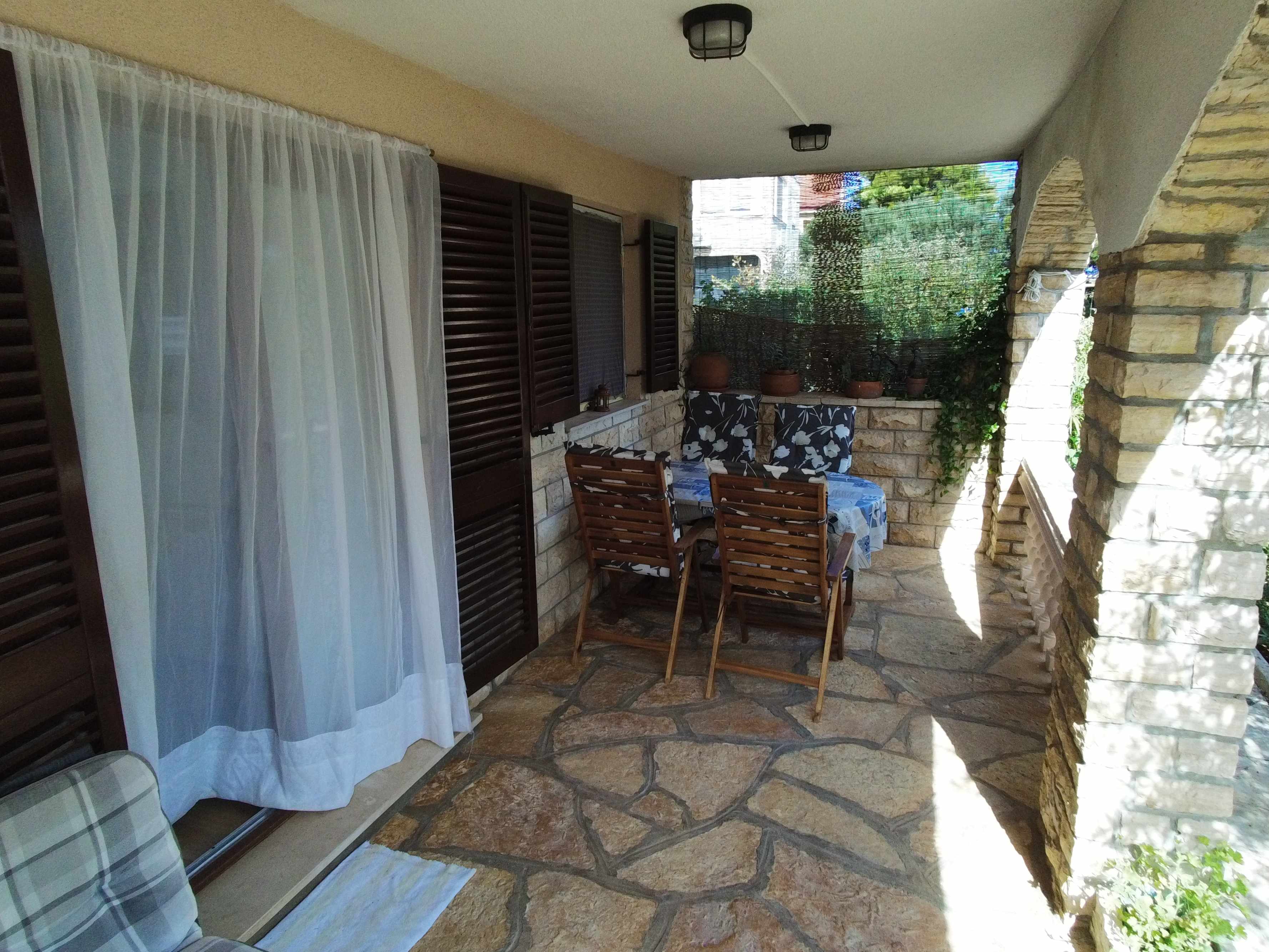 2-Zimmer-Ferienwohnung am Strand Tkon, Pasman A-12346-a