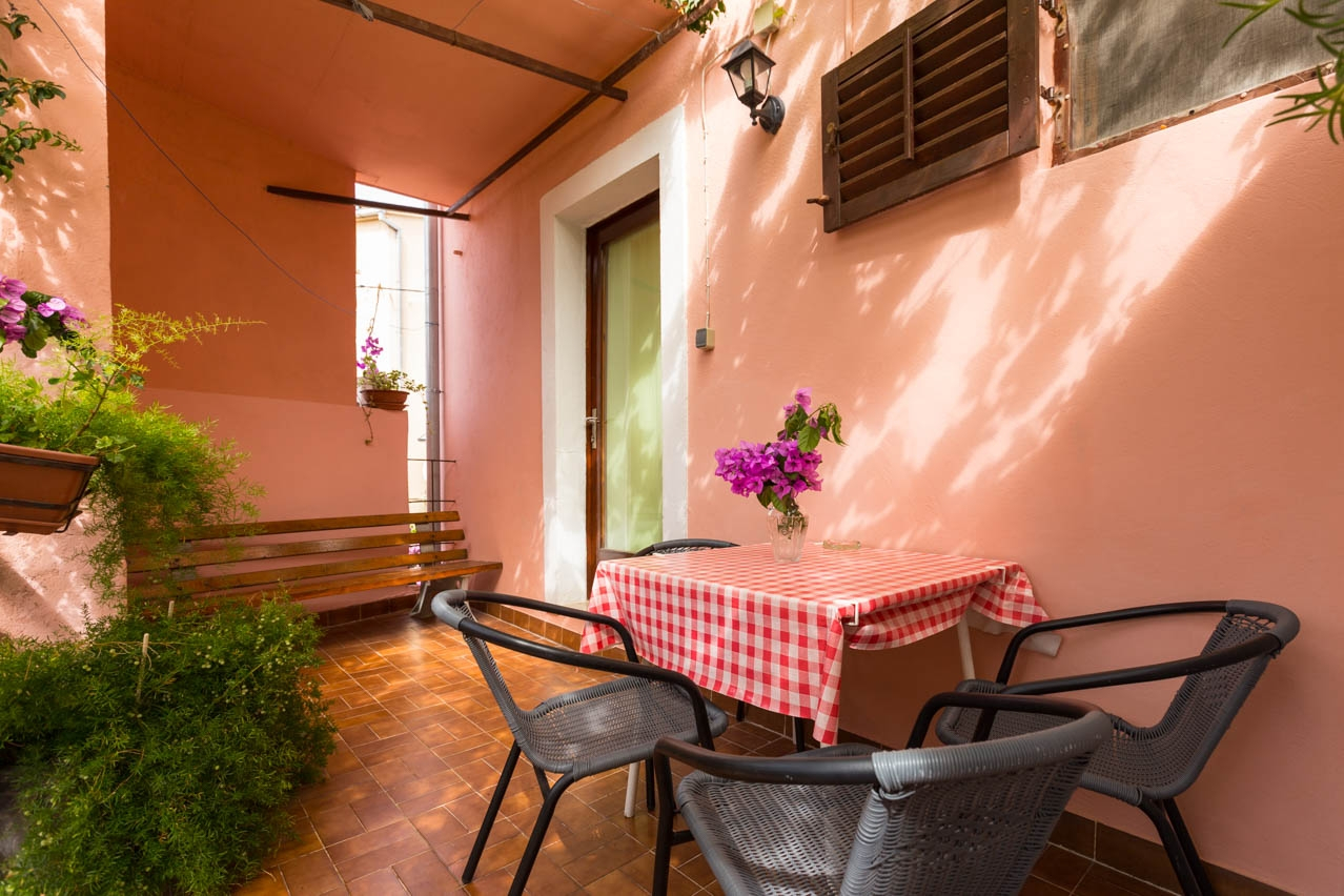 2-Zimmer-Ferienwohnung mit Terrasse Mali Losinj, Losinj A-12634-a