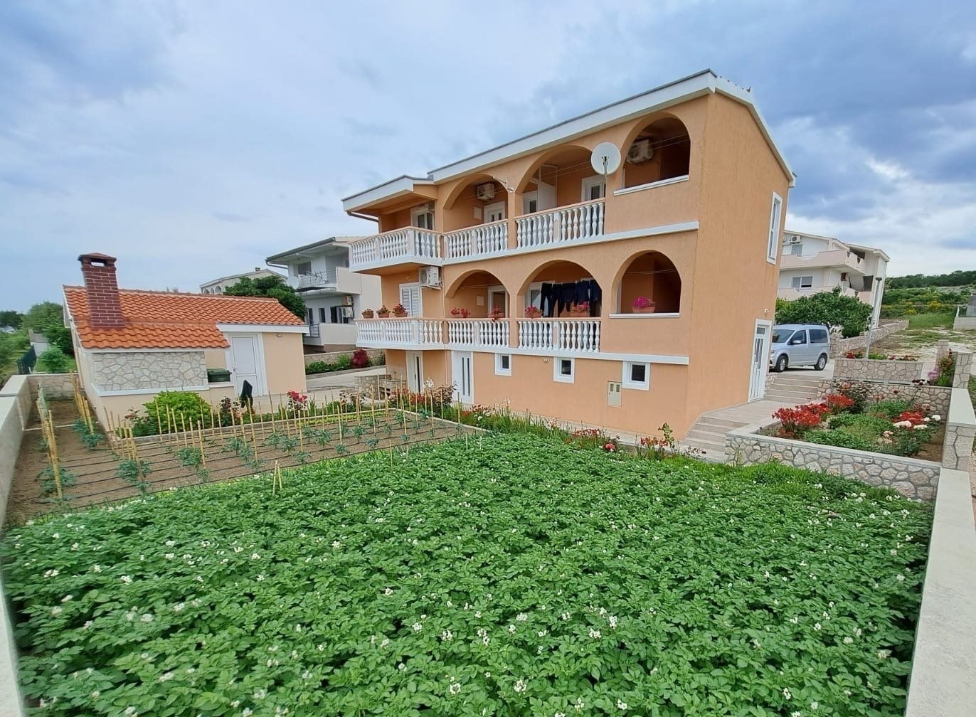 1-Zimmer-Ferienwohnung mit Balkon und Meerblick Rtina - Miocici, Zadar