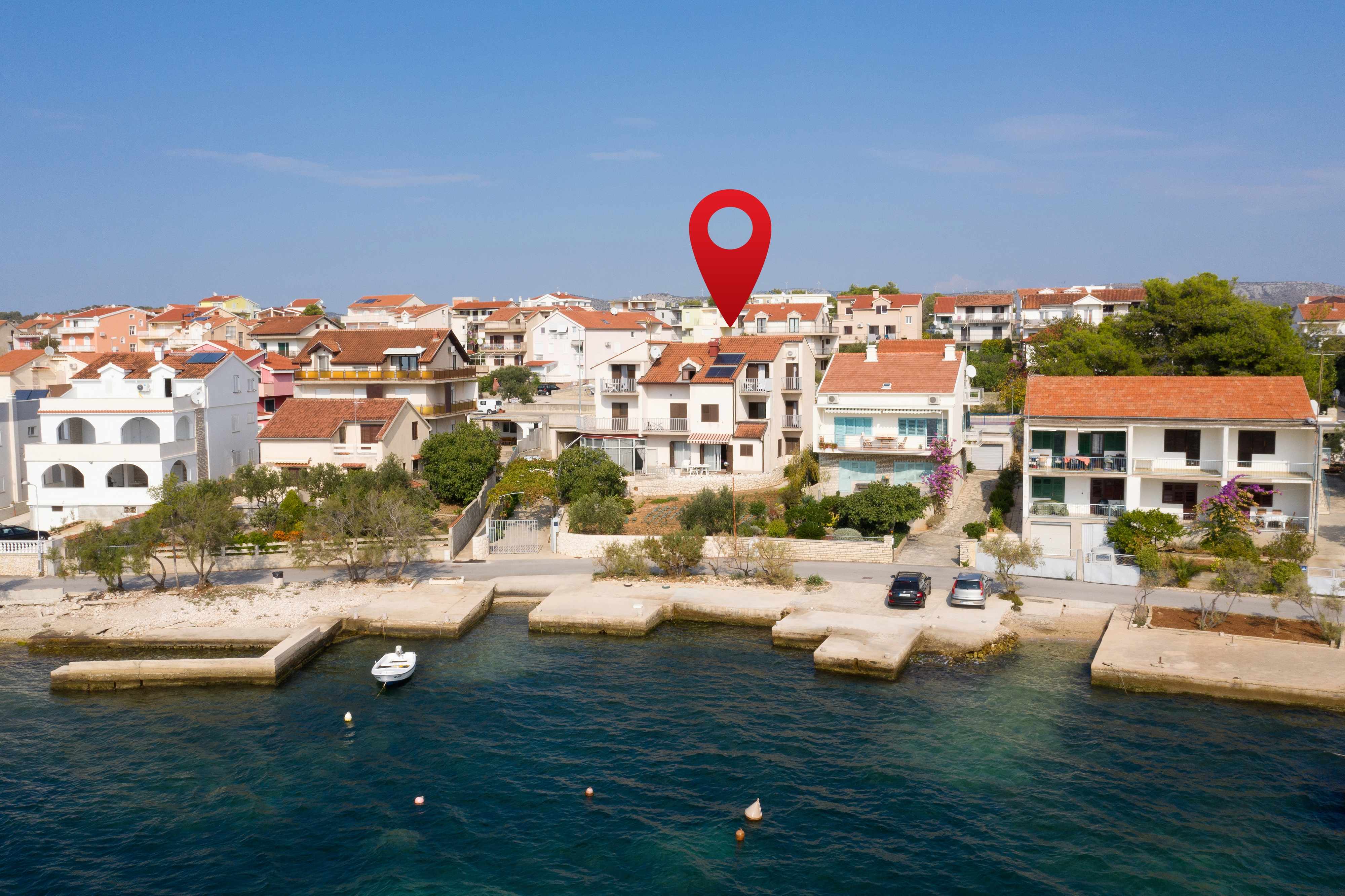 1-Zimmer-Ferienwohnung am Strand Brodarica, Sibenik A-13615-a