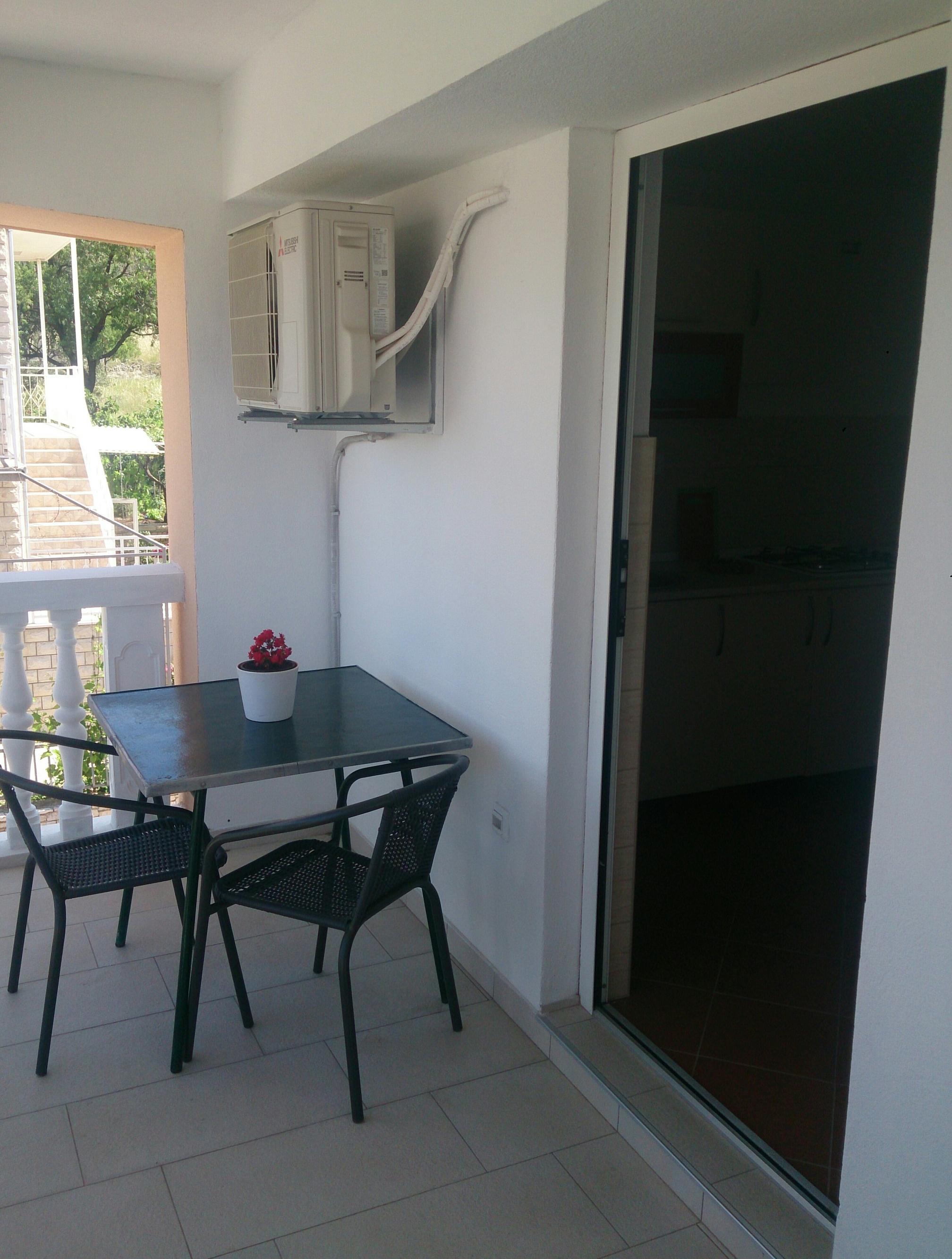 Studio Appartement mit Terrasse und Meerblick Grebastica, Sibenik AS-1