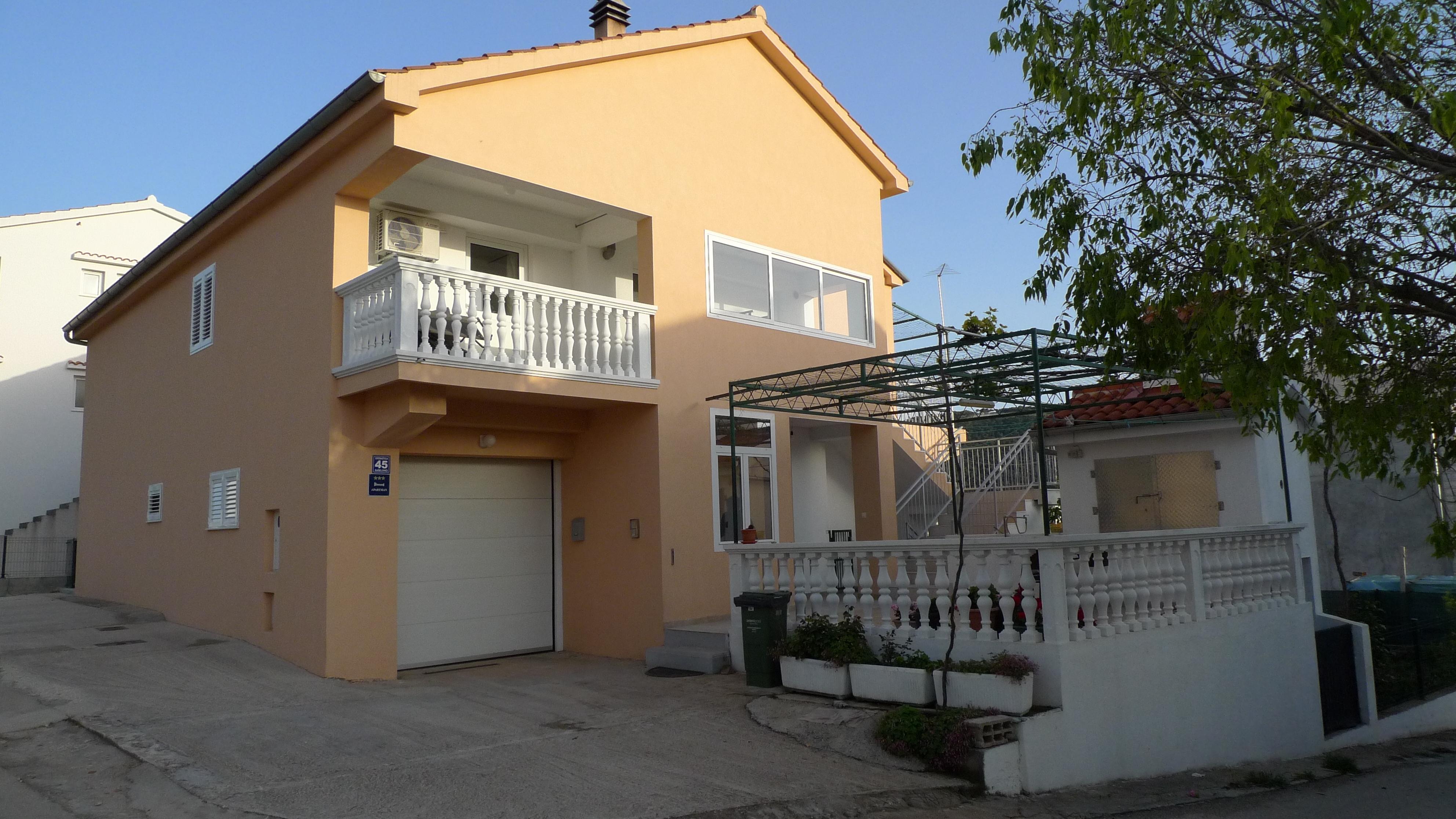 Studio Appartement mit Terrasse und Meerblick Grebastica, Sibenik AS-1