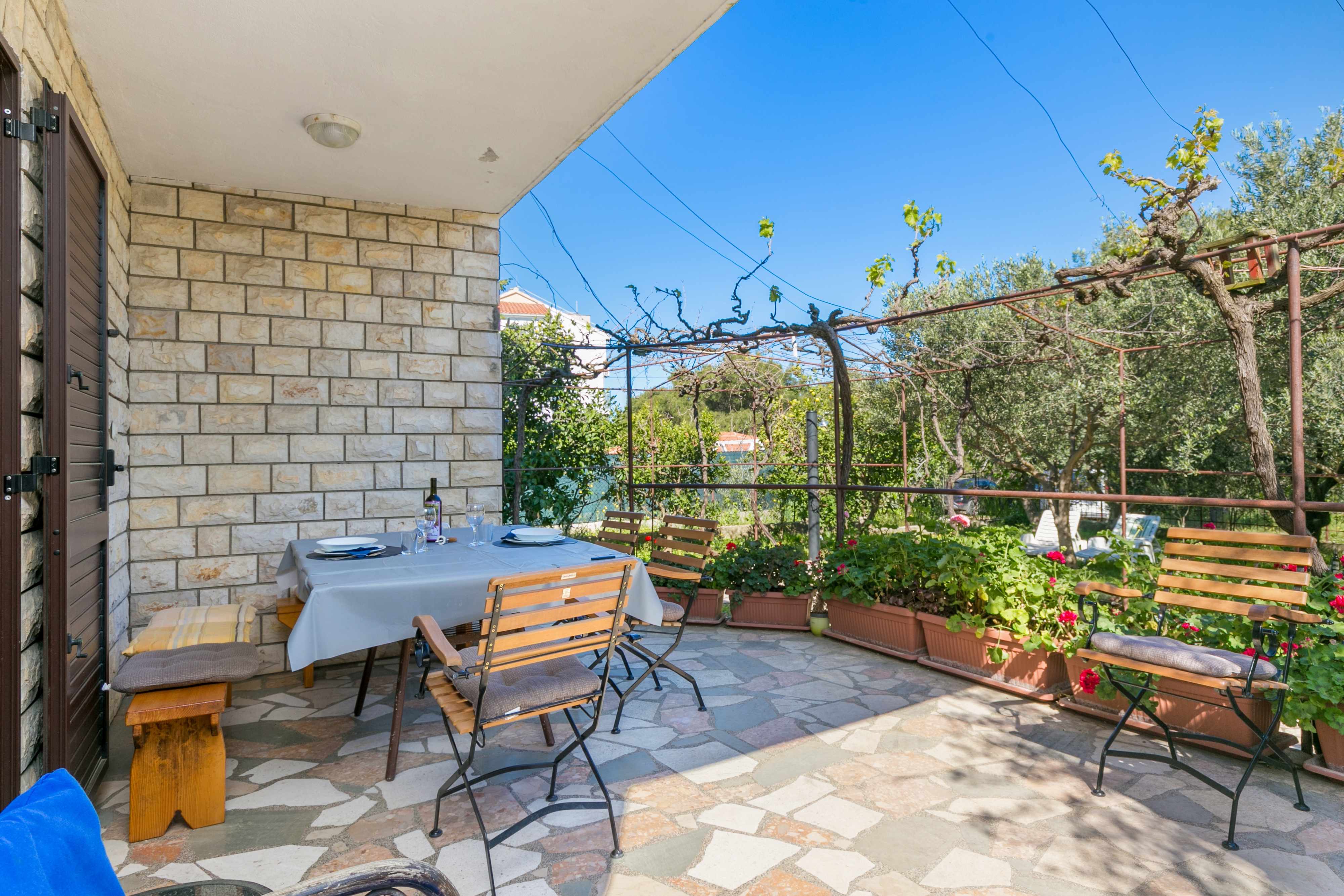 4-Zimmer-Haus mit Terrasse Okrug Donji, Ciovo K-2403