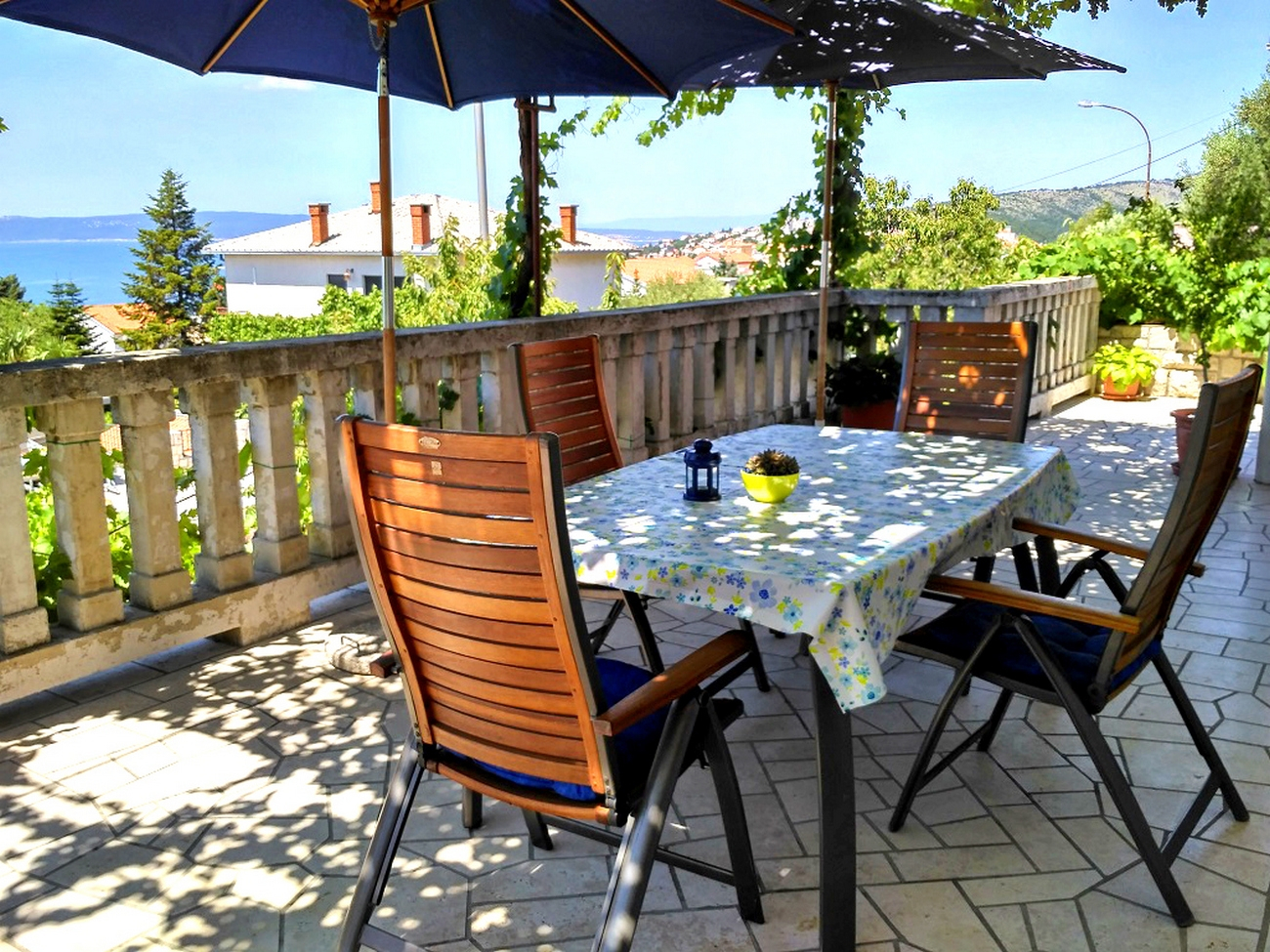 1-Zimmer-Ferienwohnung mit Terrasse und Meerblick Novi Vinodolski A-24