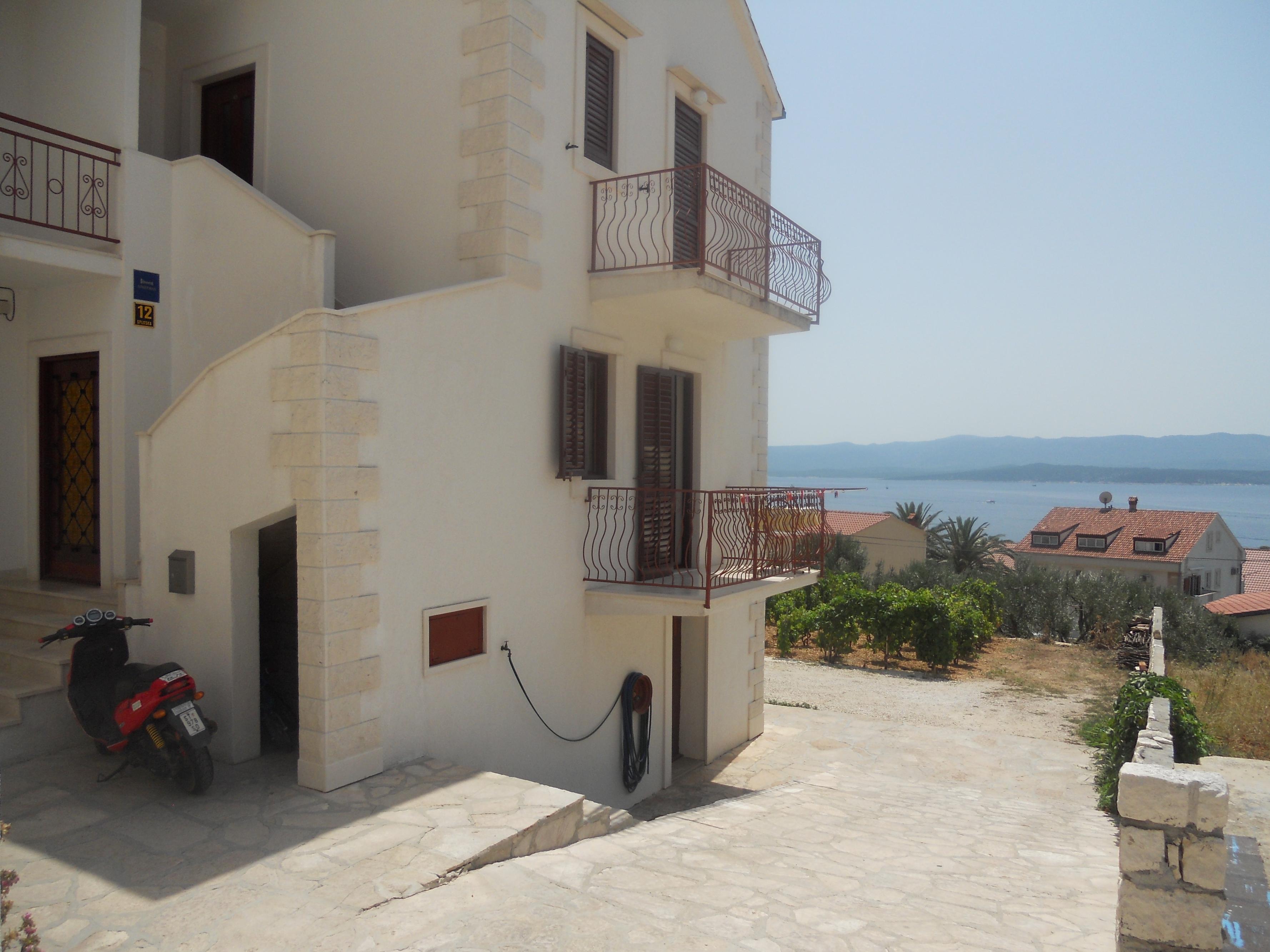 1-Zimmer-Ferienwohnung mit Balkon und Meerblick Bol, Brac A-2890-a