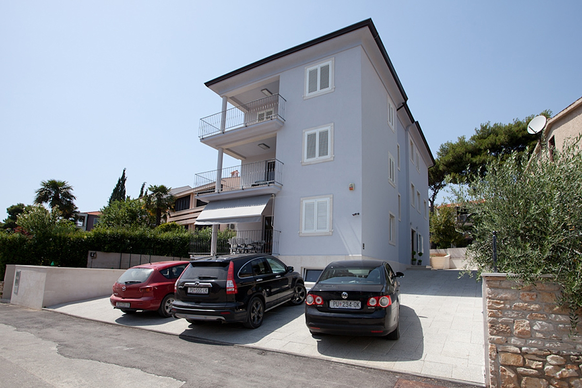 3-Zimmer-Ferienwohnung mit Terrasse Rovinj A-3393-a