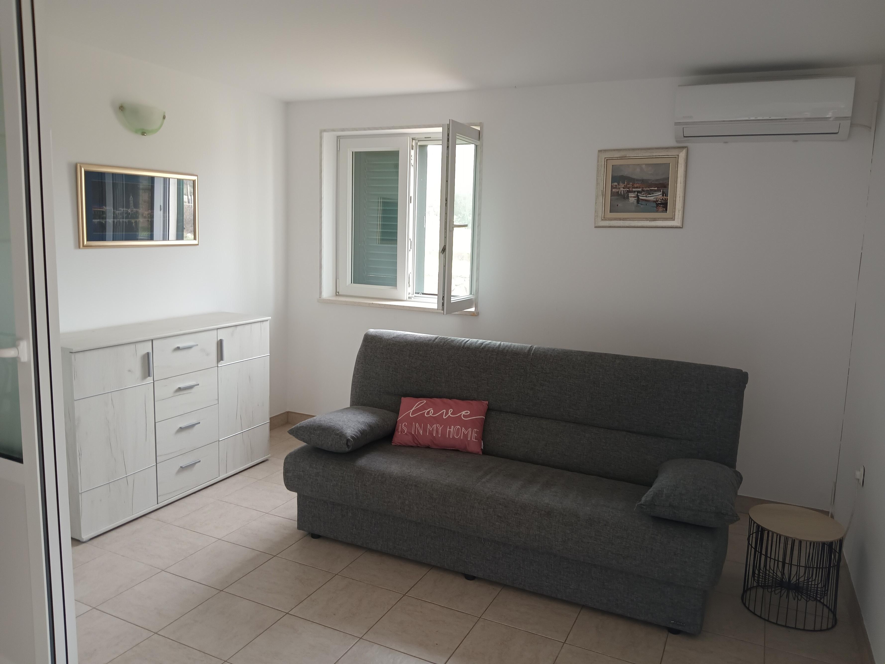 1-Zimmer-Ferienwohnung mit Klima Marina, Trogir A-11554-a