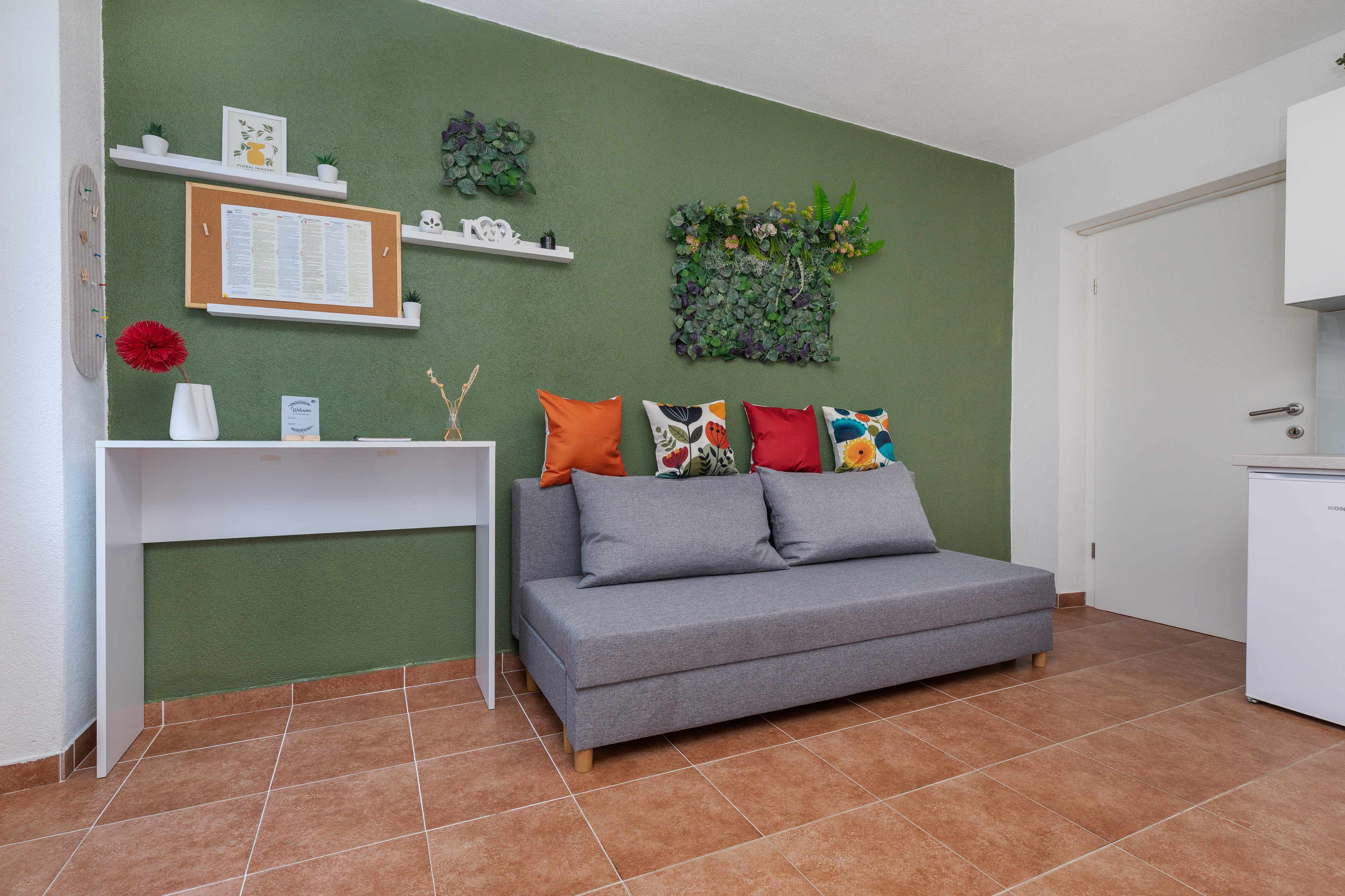 1-Zimmer-Ferienwohnung mit Terrasse Makarska A-12336-a