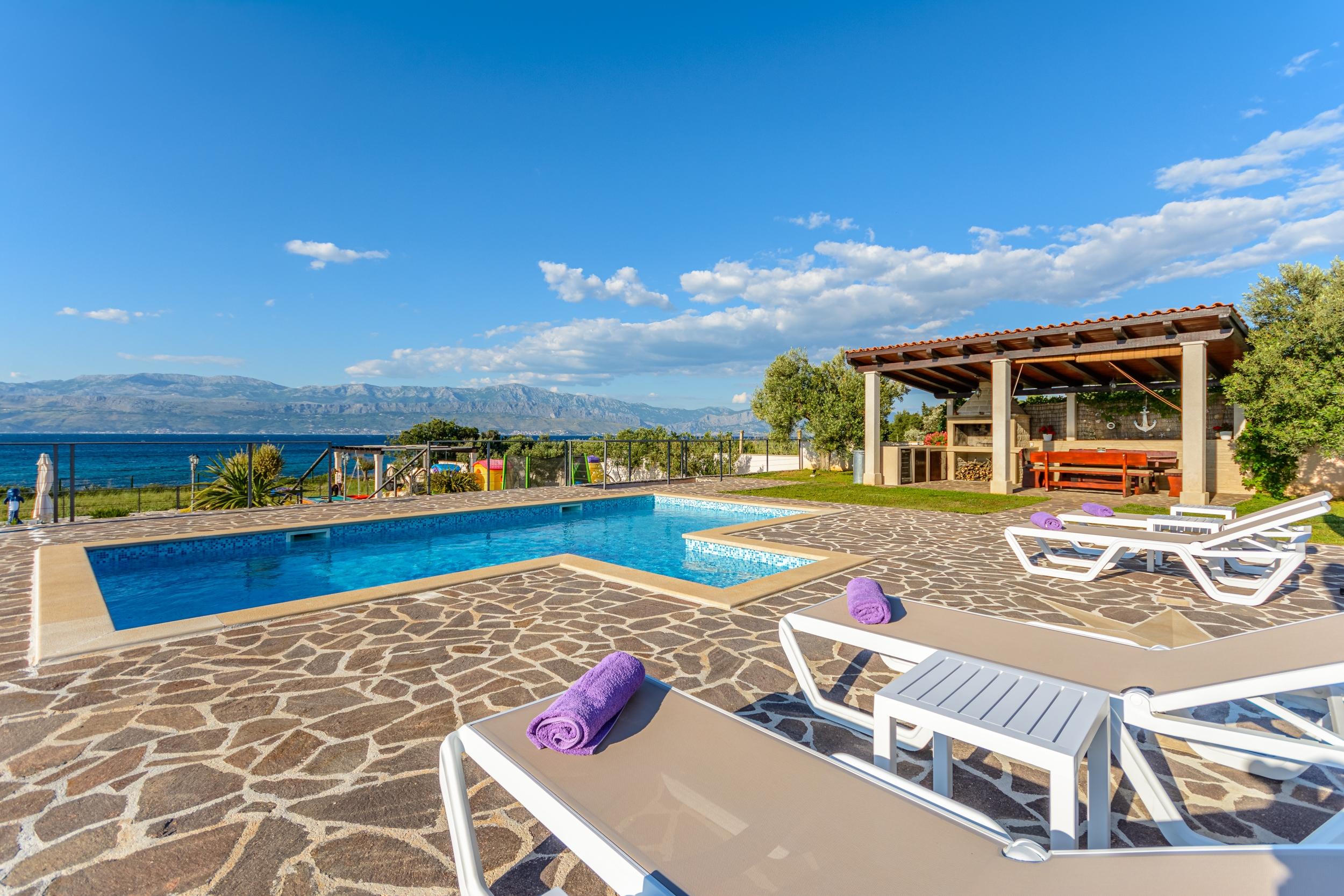 3-Zimmer-Haus am Strand Supetar, Brac K-12371