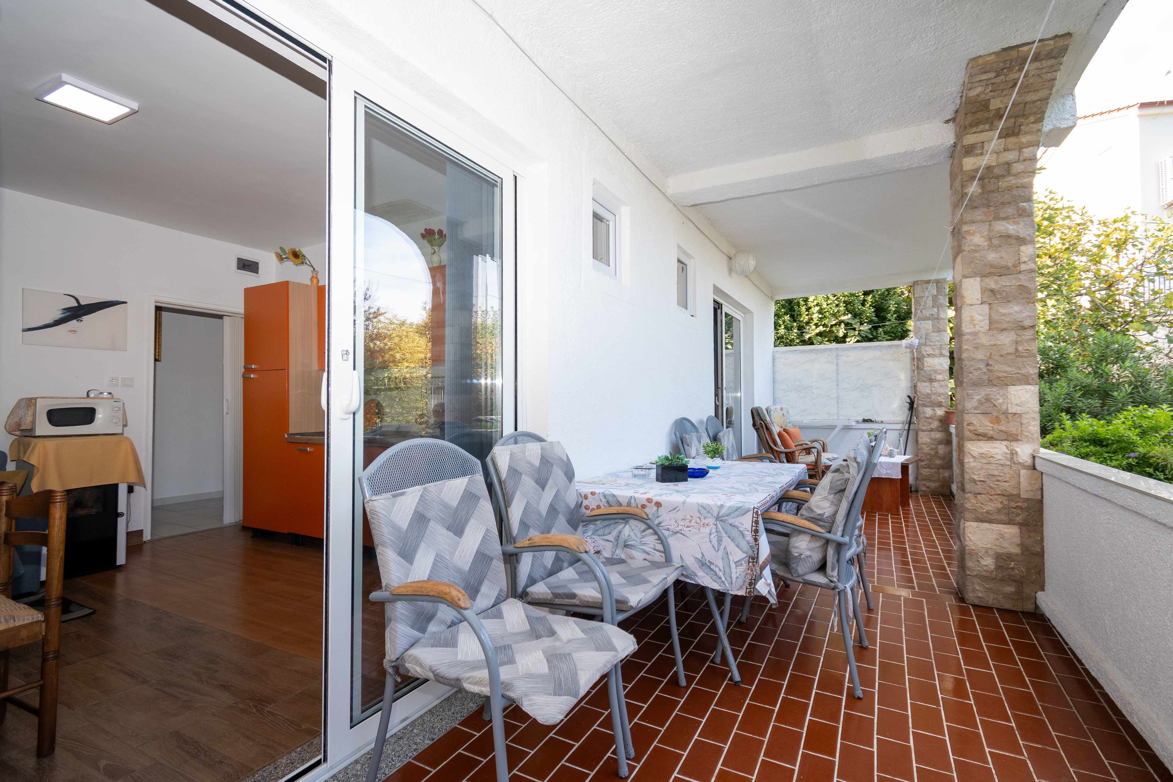 2-Zimmer-Ferienwohnung mit Terrasse Kampor, Rab A-12388-a
