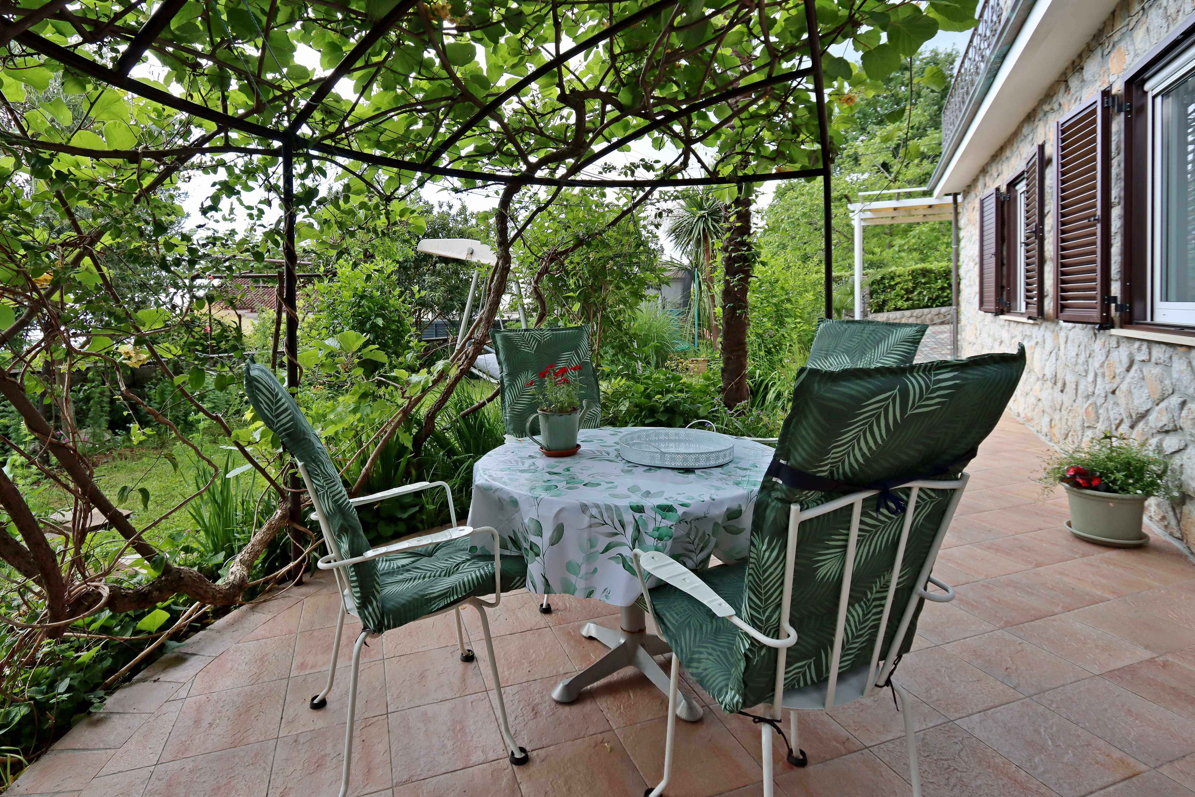 1-Zimmer-Ferienwohnung mit Terrasse und Meerblick Icici, Opatija A-141