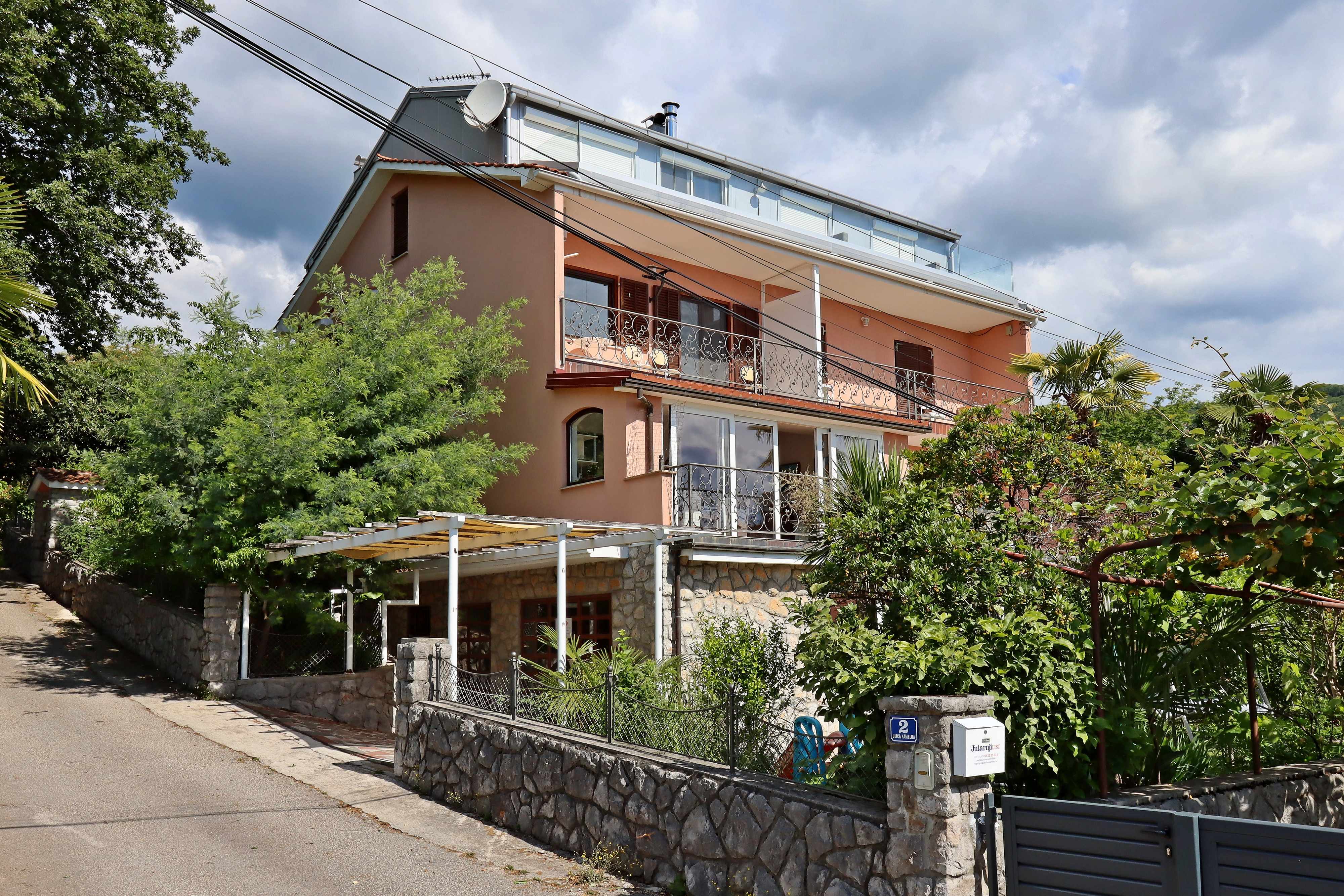 1-Zimmer-Ferienwohnung mit Terrasse und Meerblick Icici, Opatija A-141