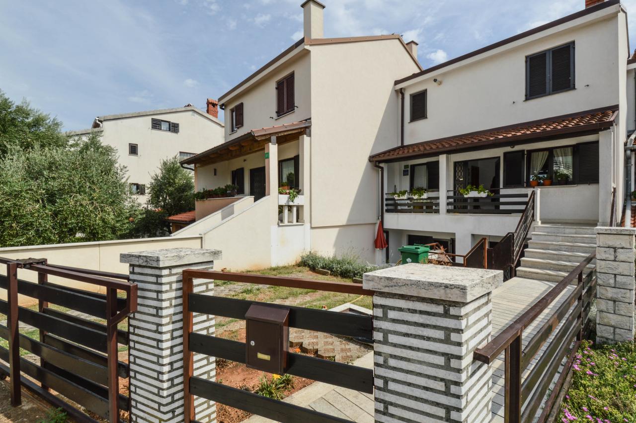 Studio im Stadtteil Vidikovac für 2 Pers - 18 m², EG, Sat-Tv, Grill