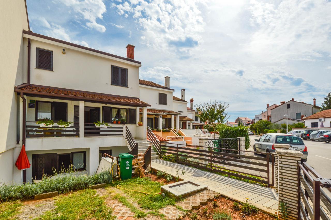 Studio im Stadtteil Vidikovac für 2 Pers - 18 m², EG, Sat-Tv, Grill
